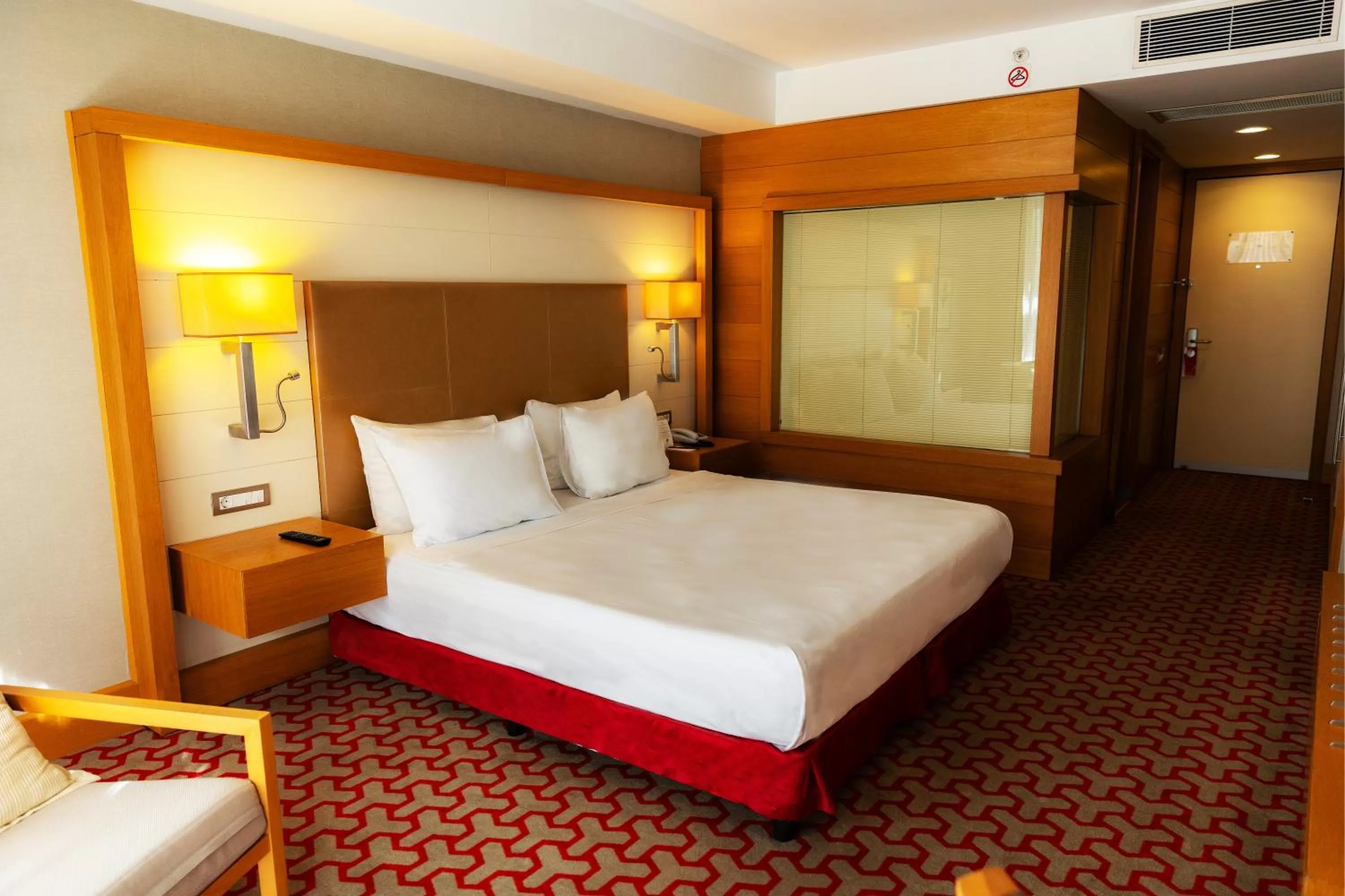 Photo of the whole room in Divan Bursa