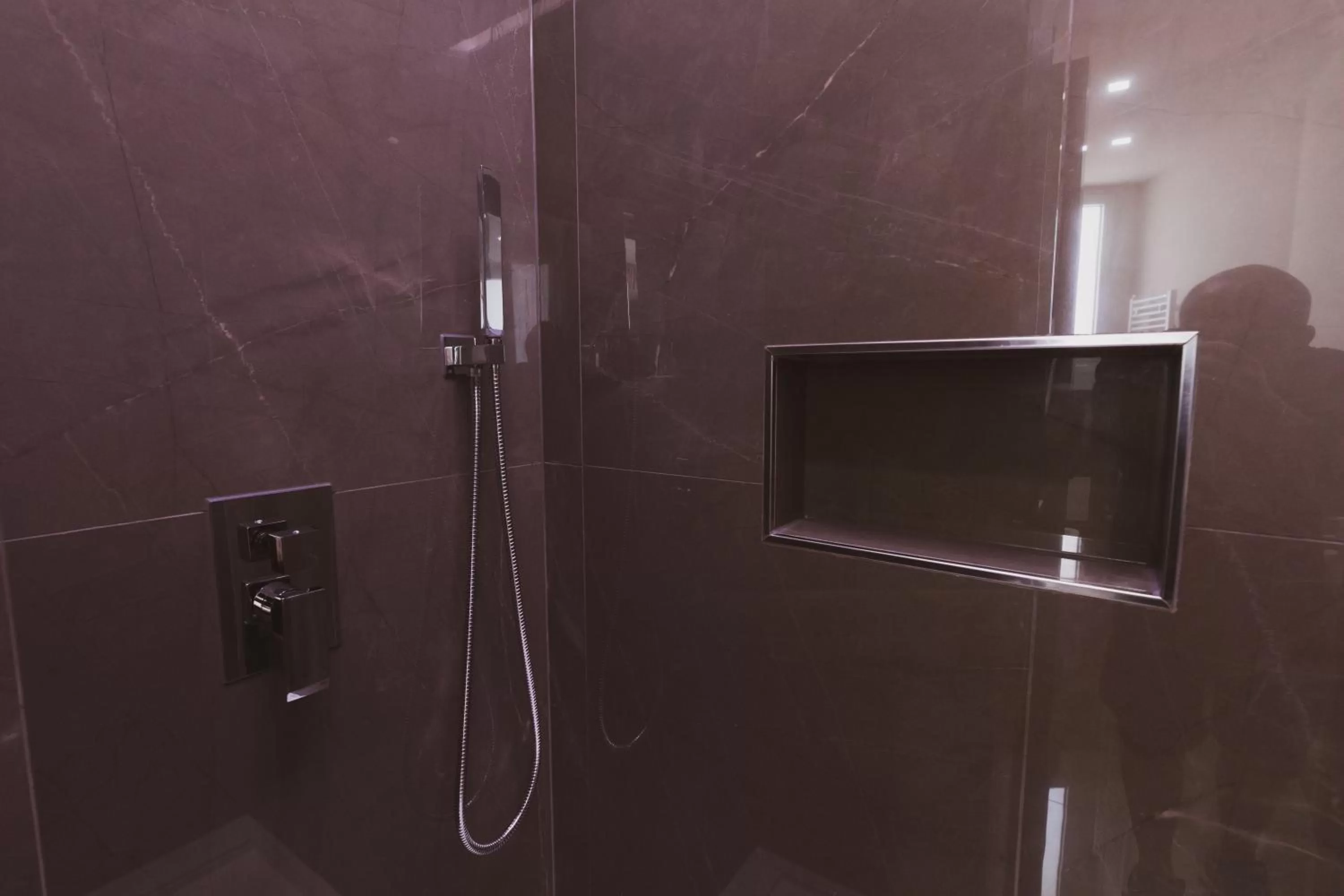 Shower in Callistos Hotel & Spa