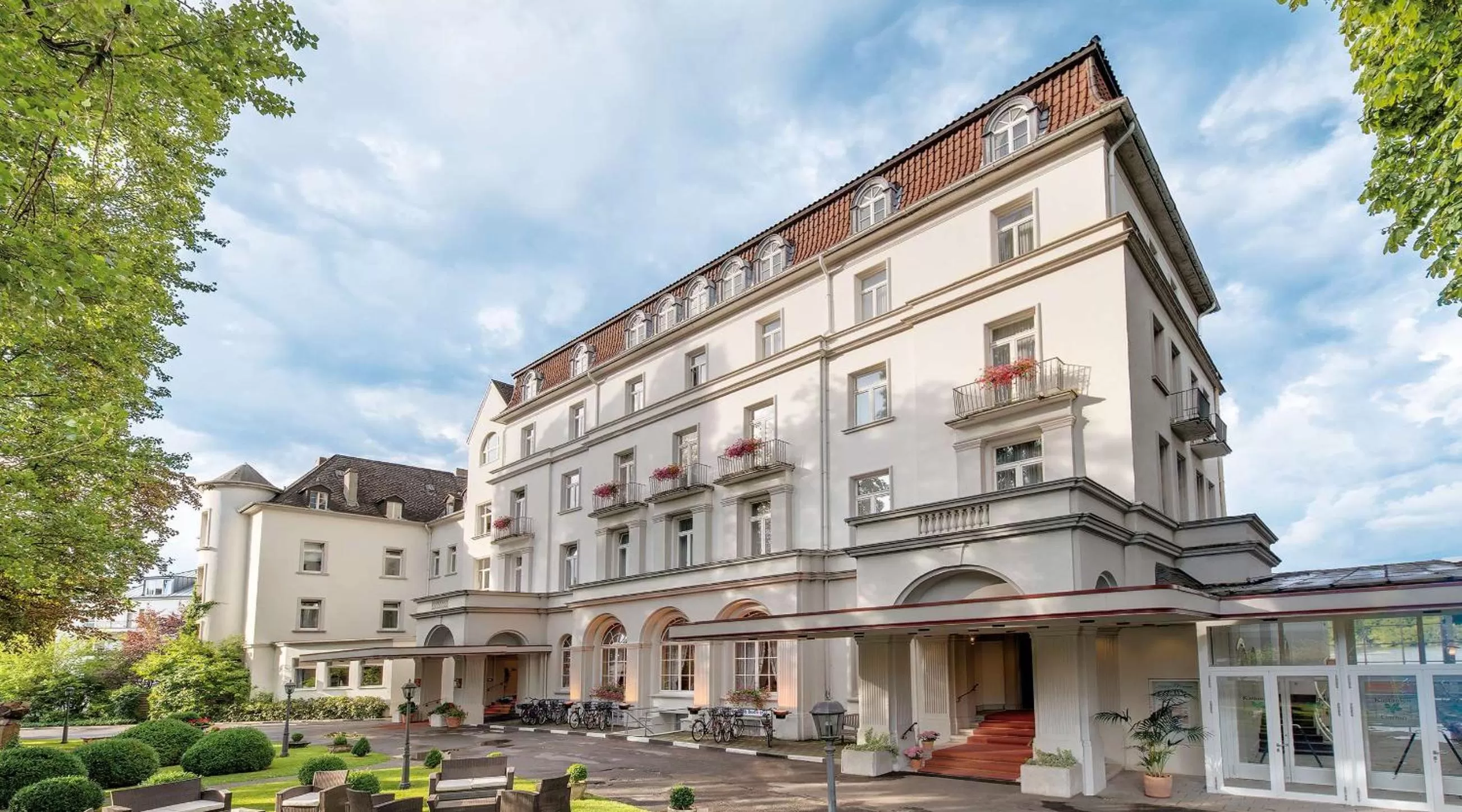 Property building in Rheinhotel Dreesen