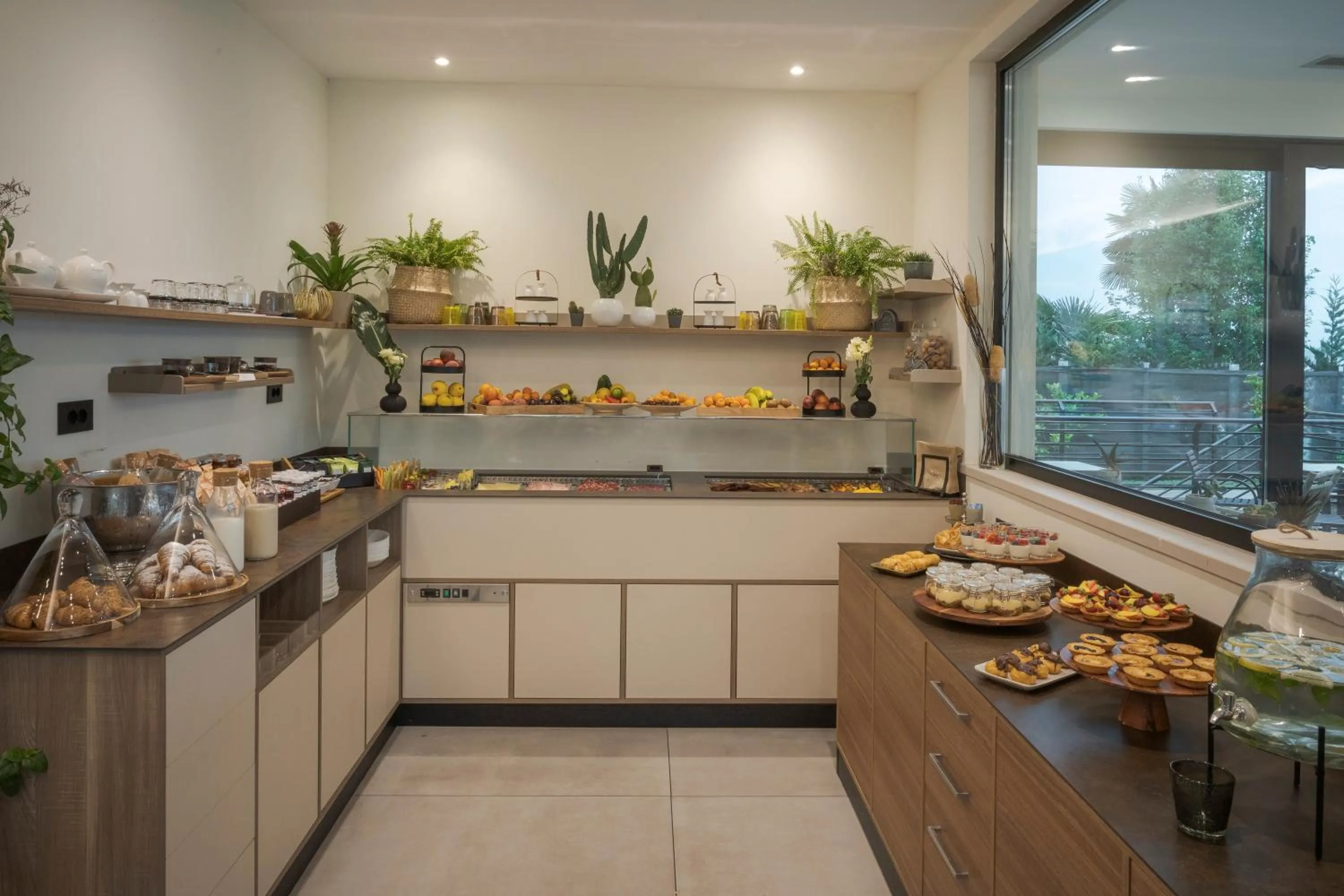 Breakfast in Hotel Vinci