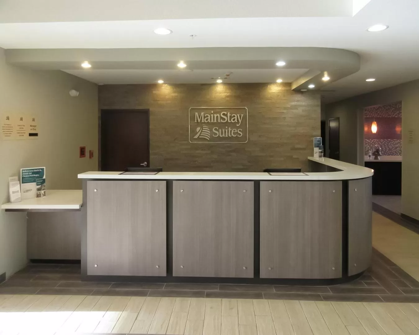 Lobby or reception in MainStay Suites Midland