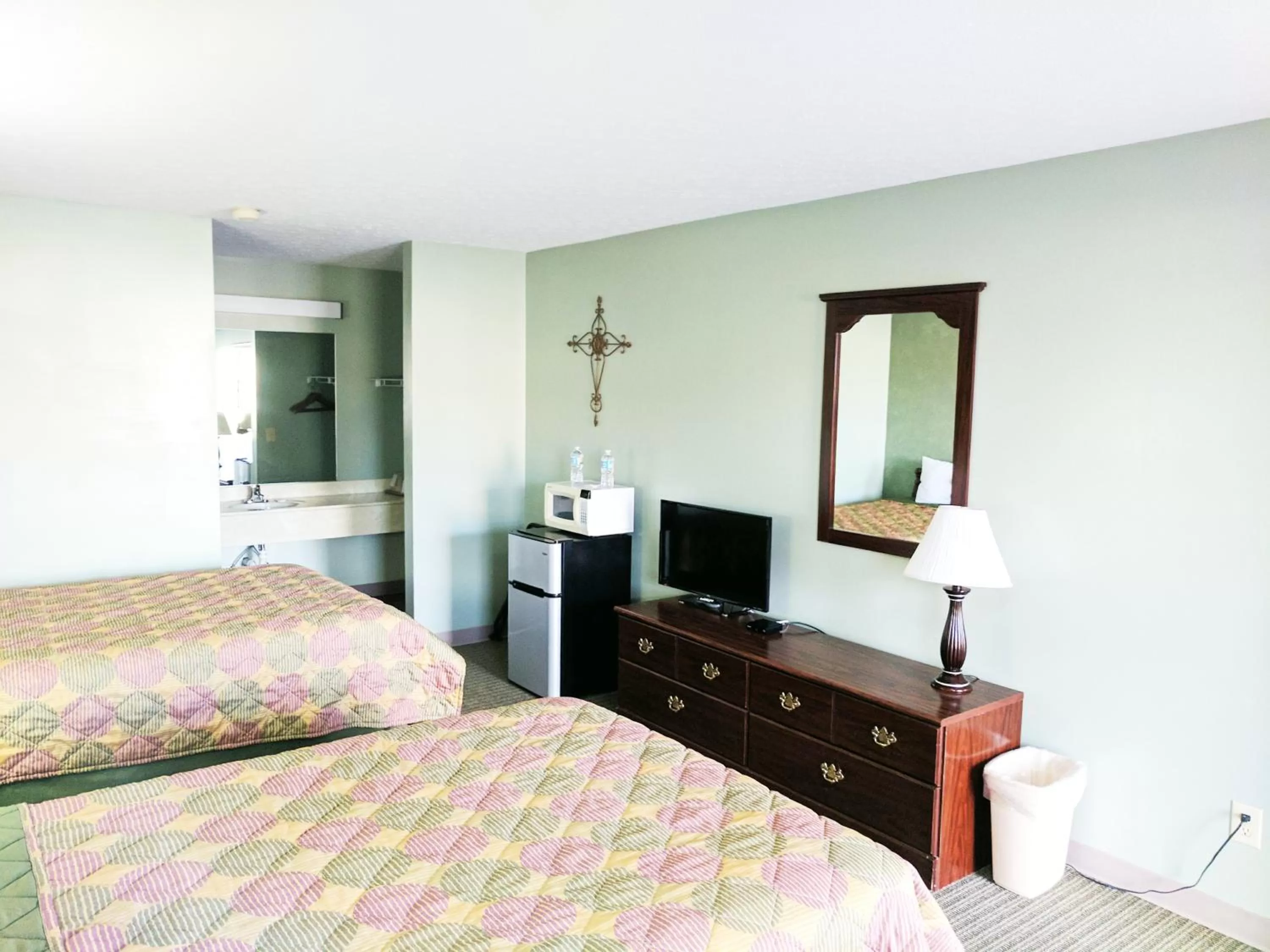 Bedroom, Bed in Hearthstone Inn