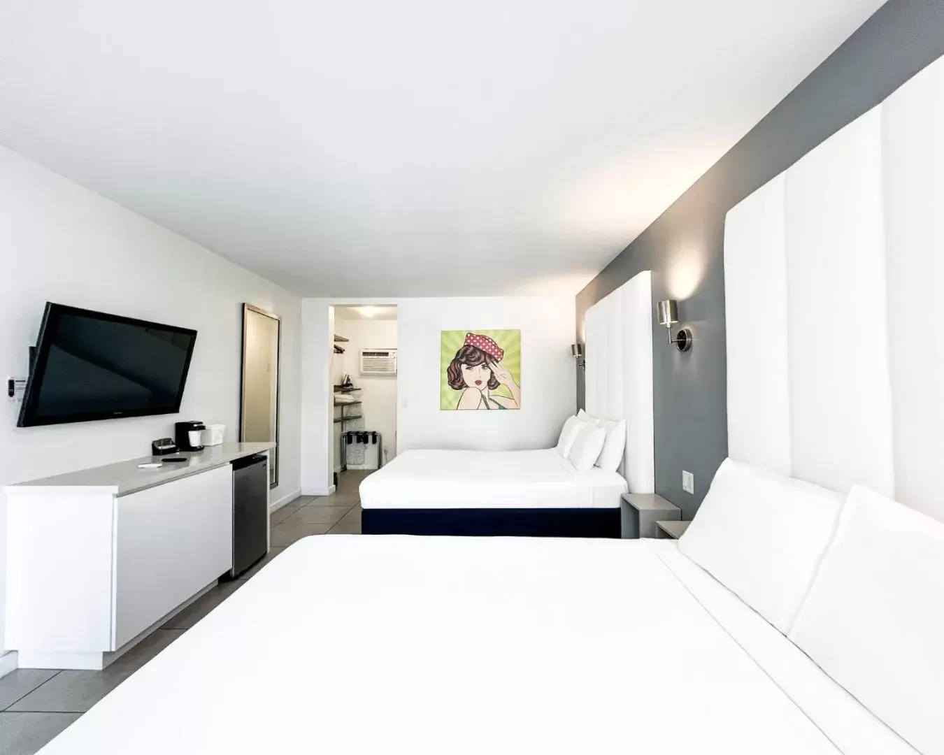 Queen Room with Two Queen Beds in Royal Palms Resort & Spa Queen Room with Two Queen Beds in Royal Palms Resort & Spa