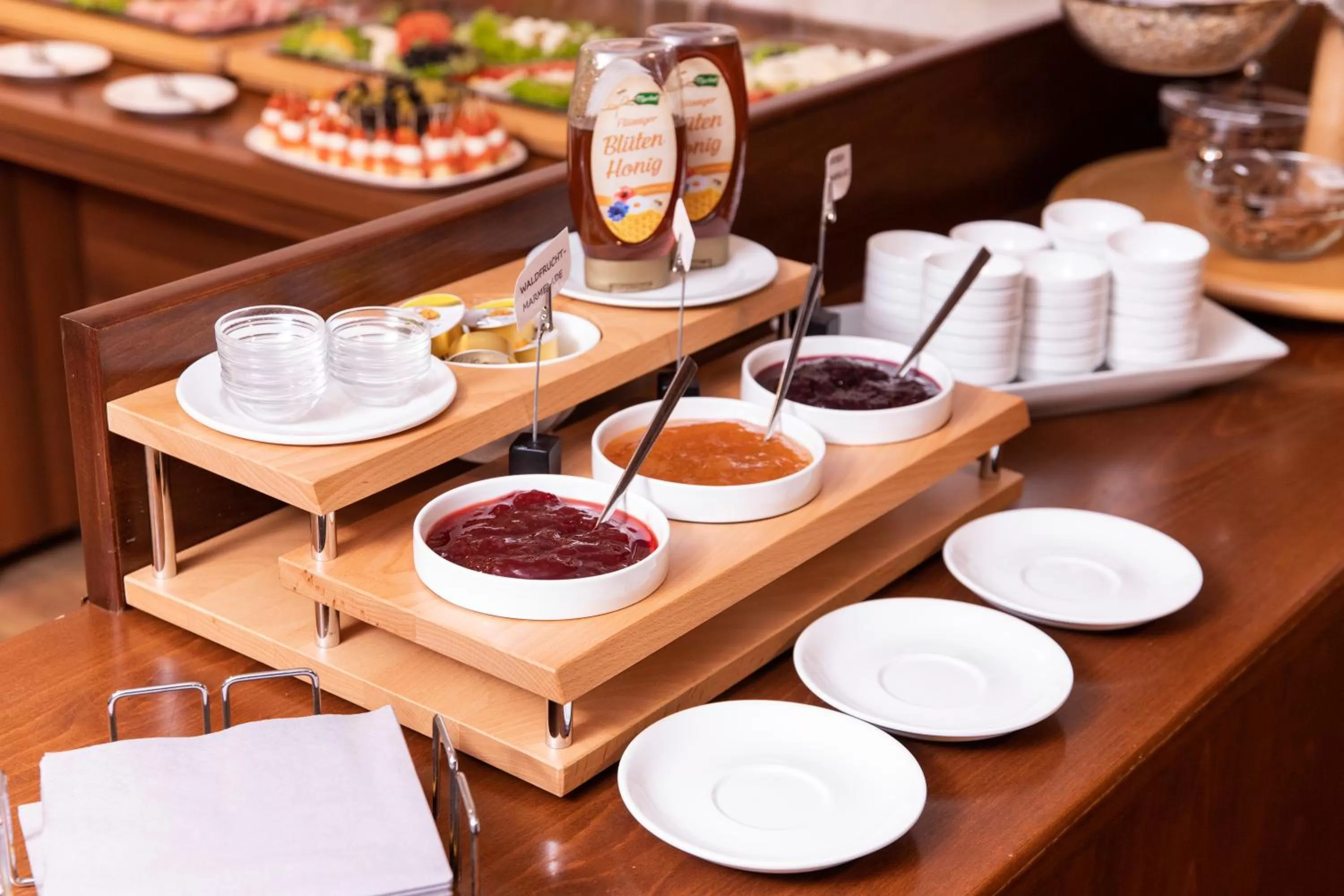 Continental breakfast in ZUM ZIEL Hotel Grenzach-Wyhlen bei Basel