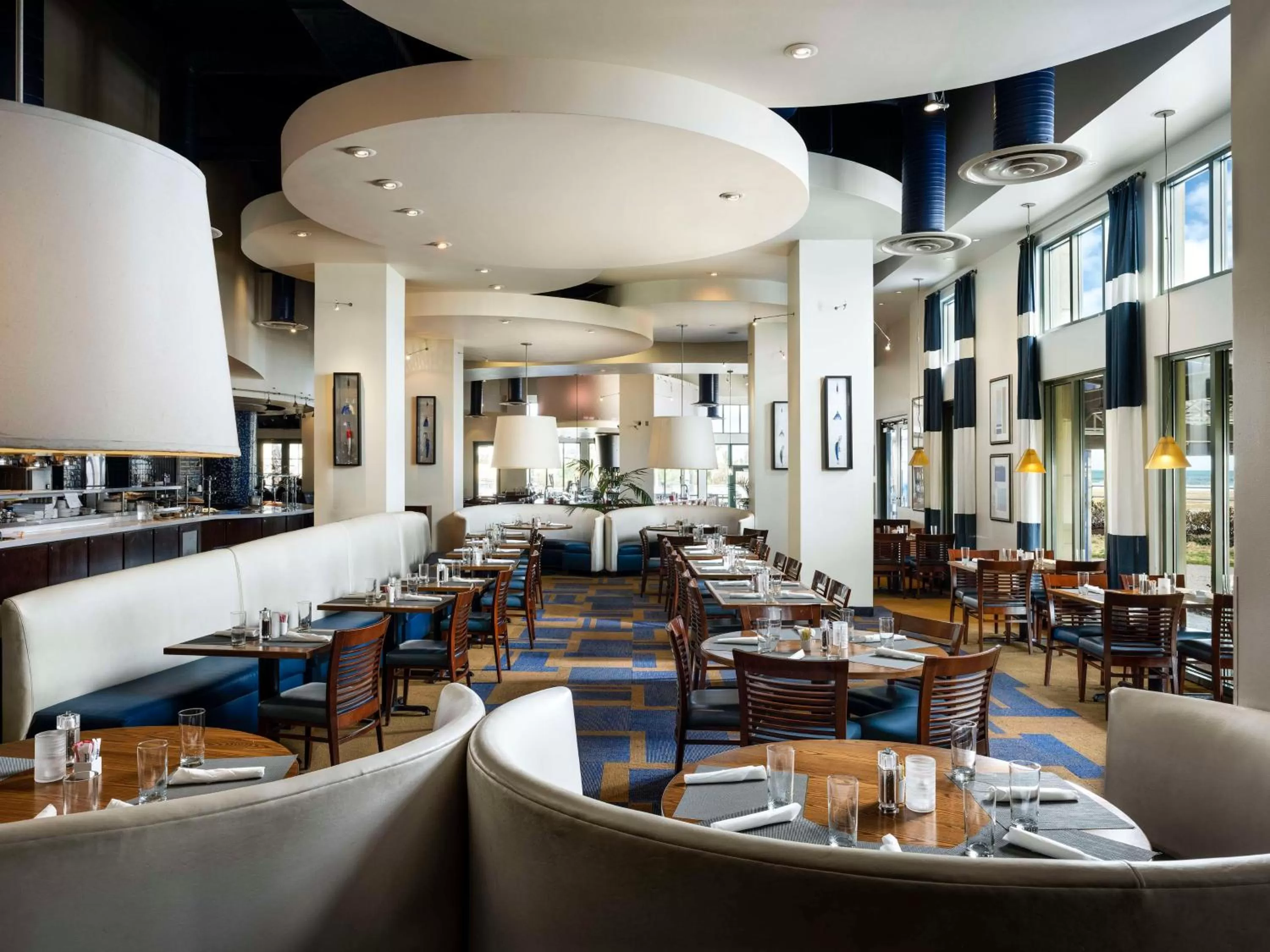 Restaurant/places to eat in Hilton Virginia Beach Oceanfront
