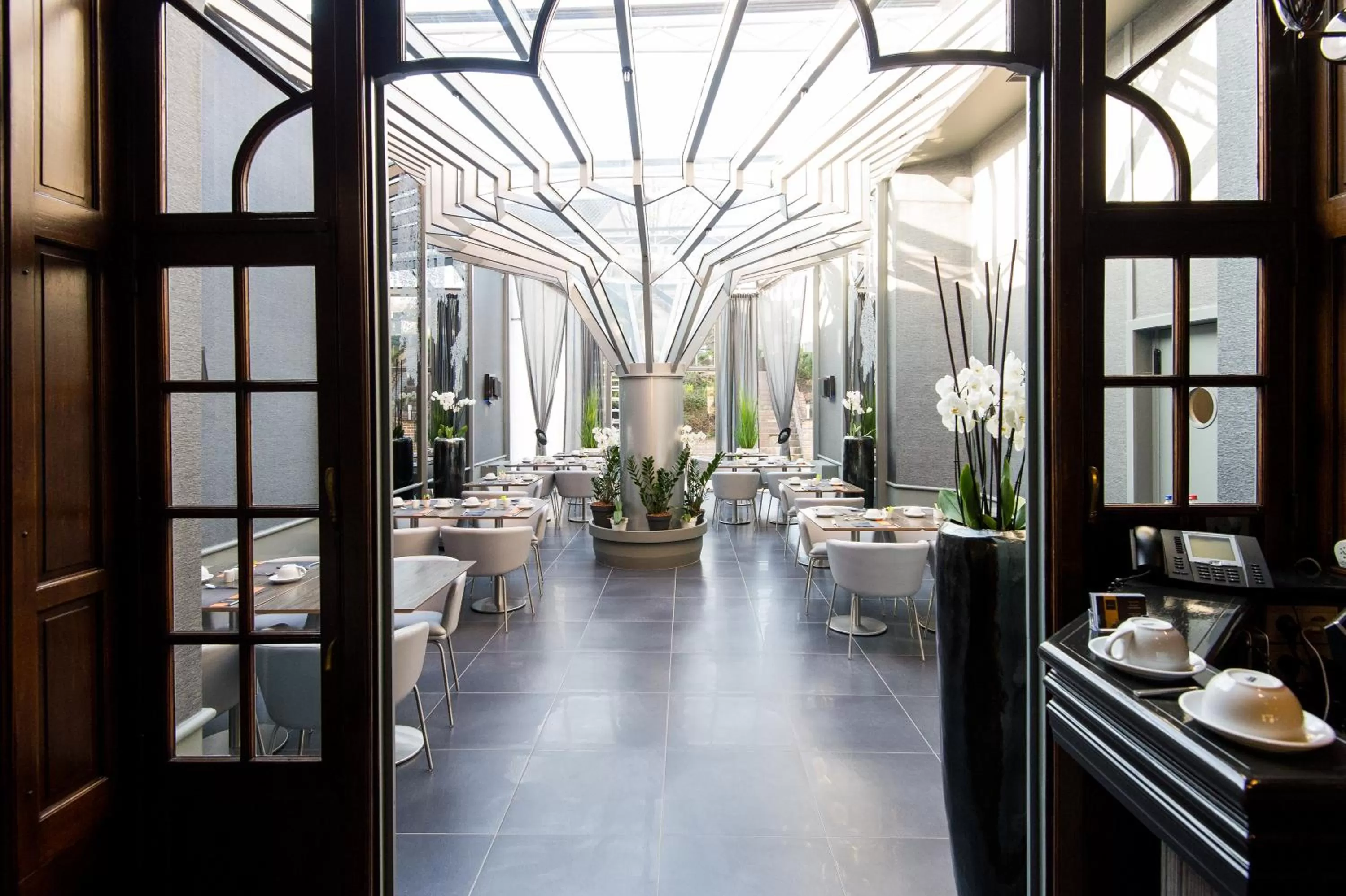 Banquet/Function facilities in La Reine Hôtel & Restaurant