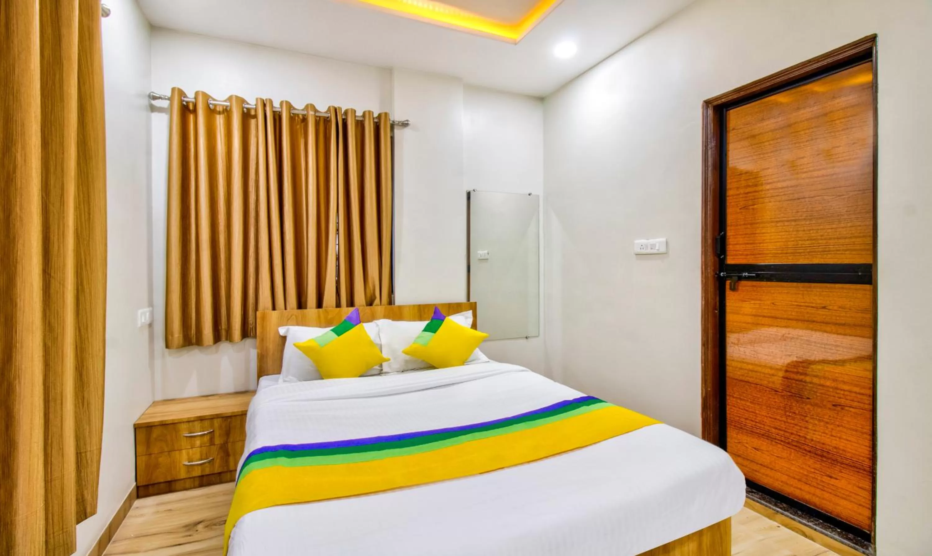 Bedroom, Bed in Itsy Hotels Shri Guru Service Apartment