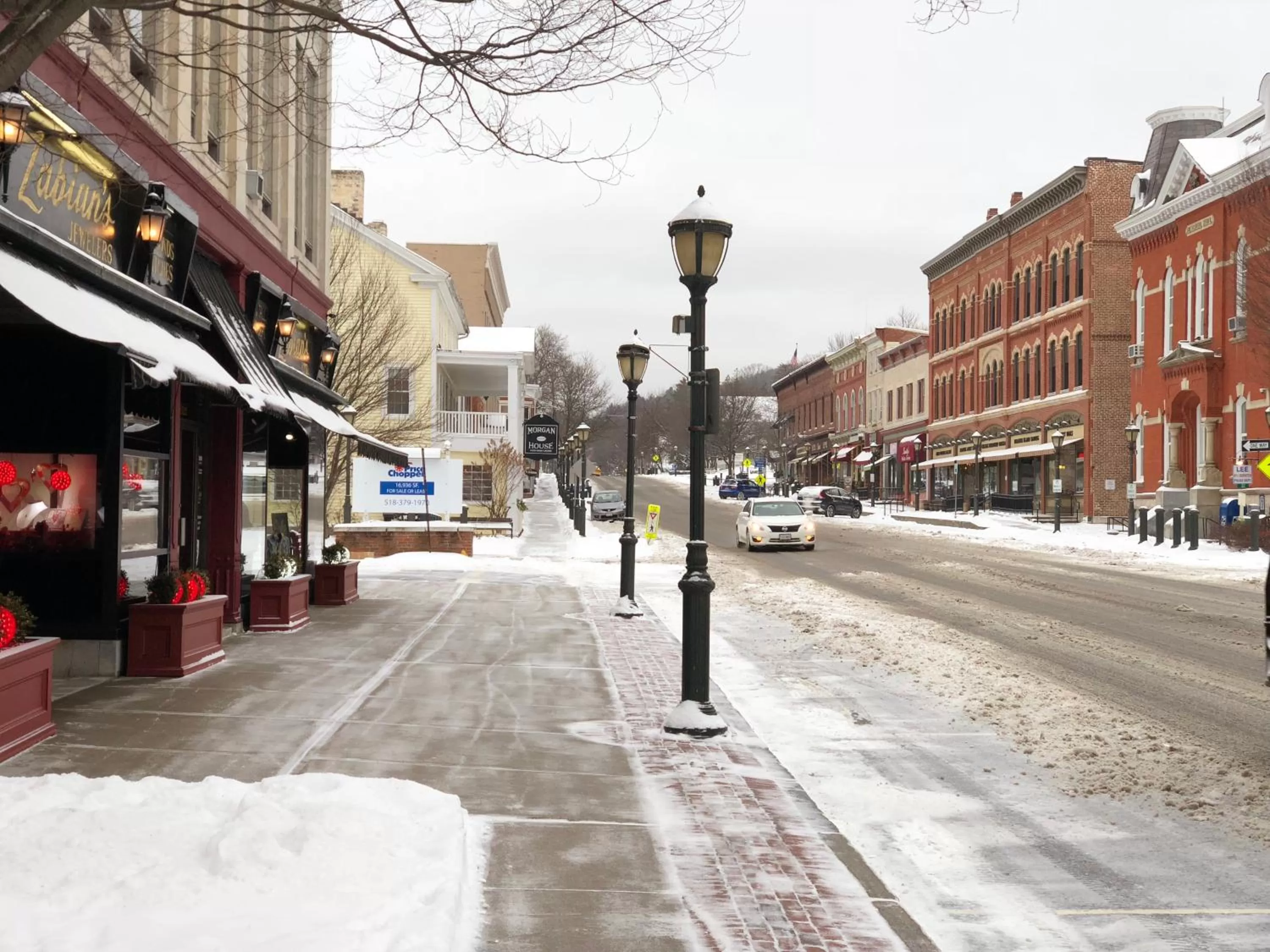 Shopping Area in Chambery Inn