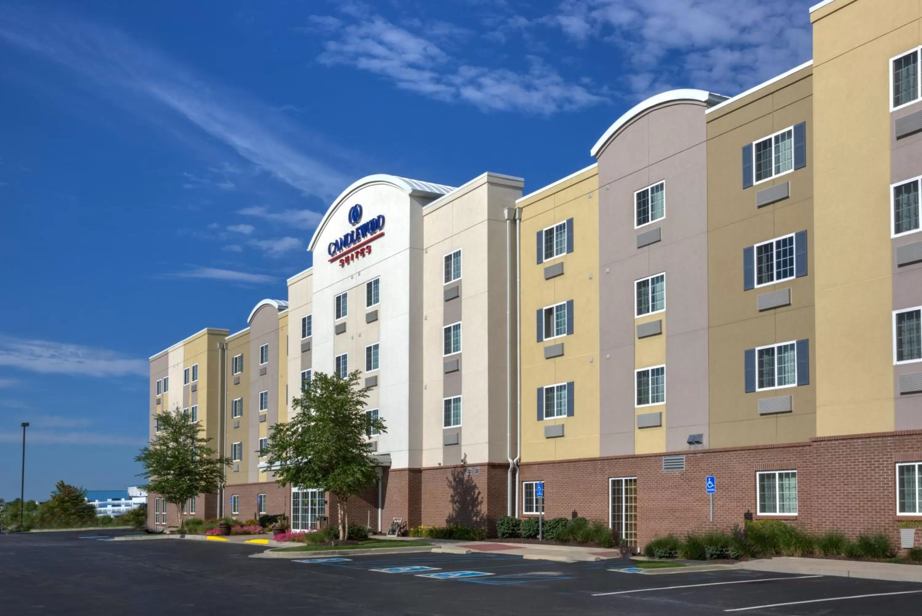 Property building in Candlewood Suites Indianapolis Northwest by IHG