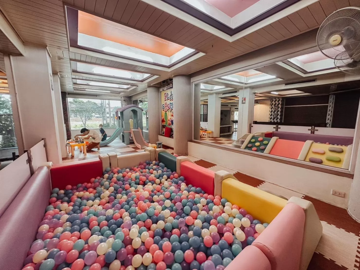 Kids's club in Hotel De Khuvieng