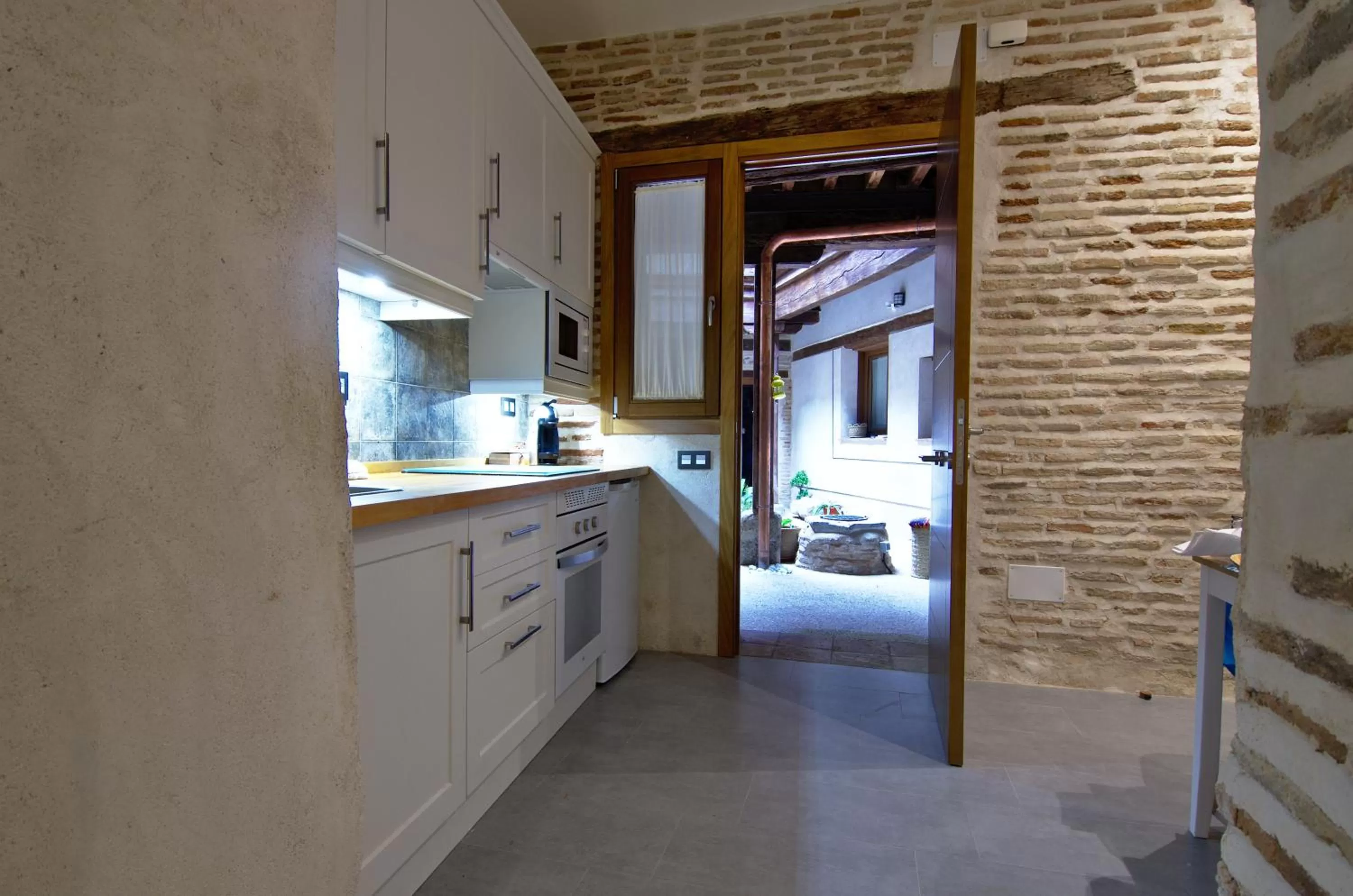 Patio, Bed in Tiempo de Toledo