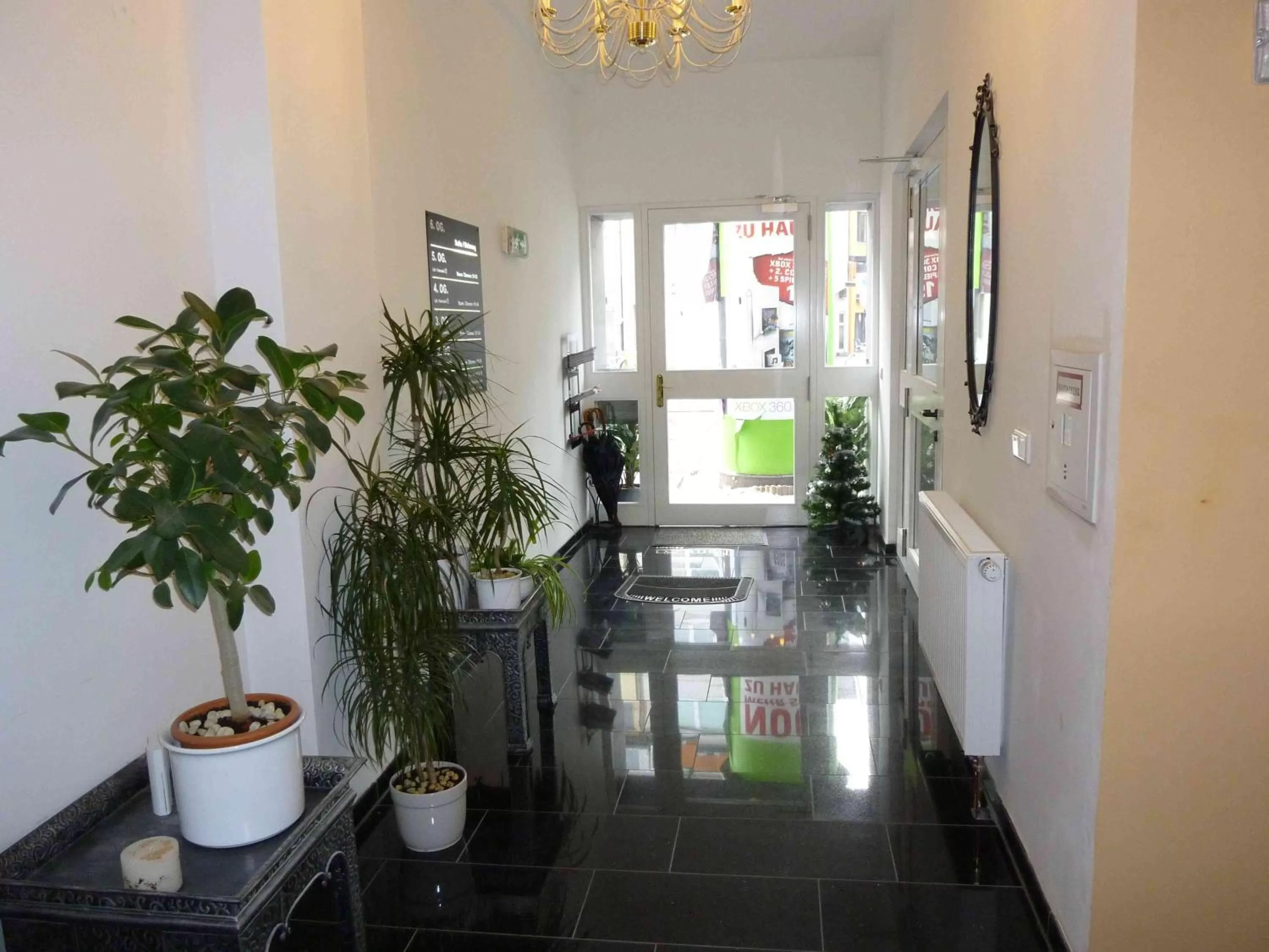 Decorative detail in Hotel Famosa