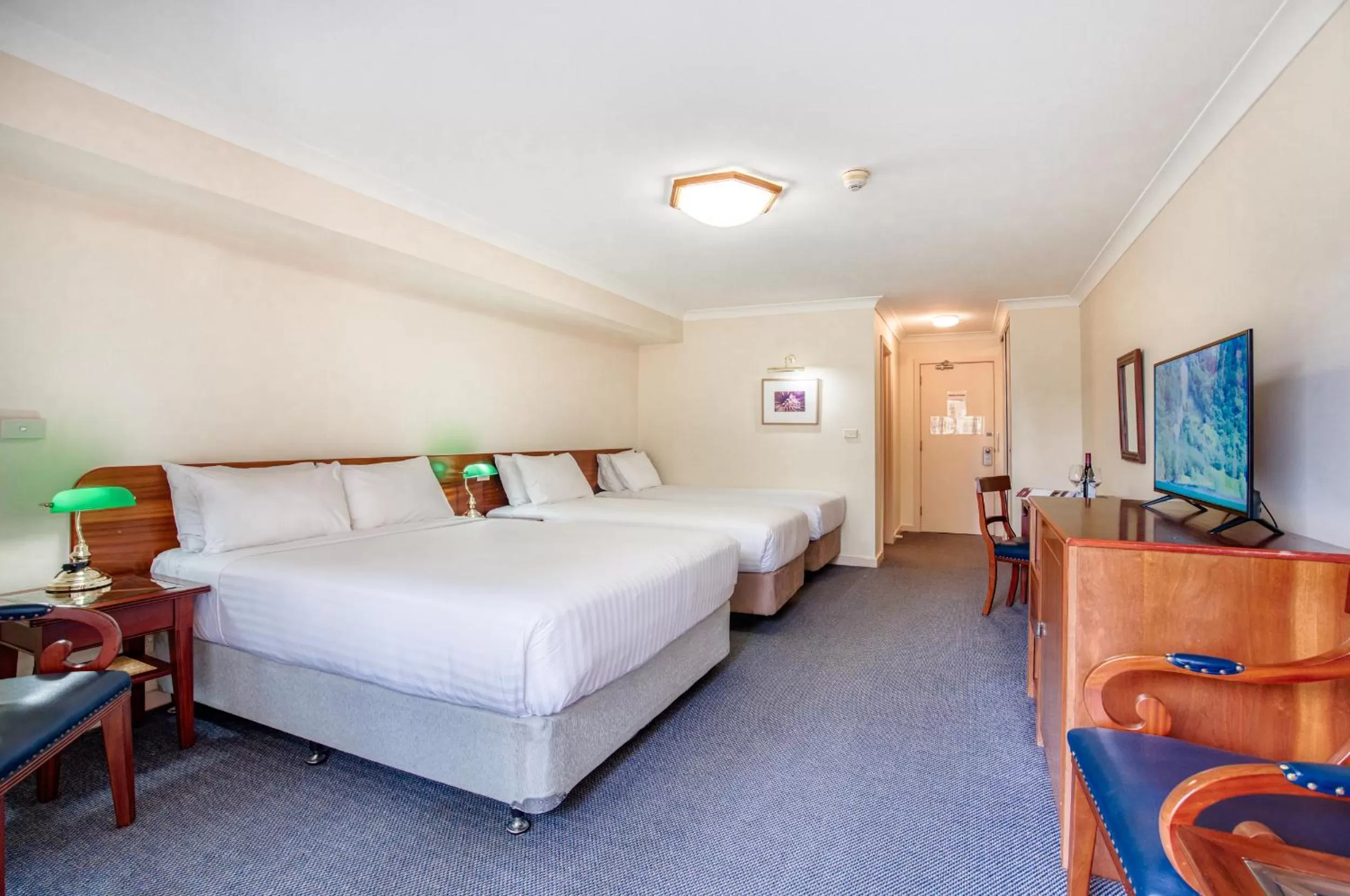 Garden View Family Room in Panorama Hotel St Helens