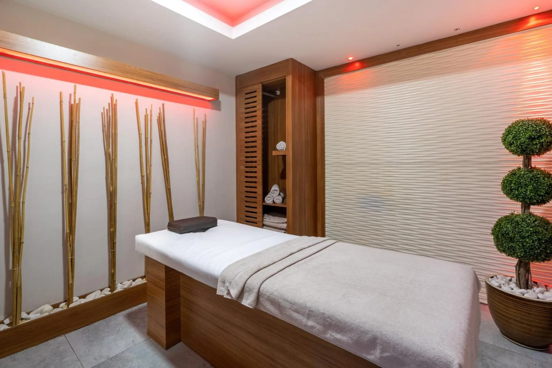Massage, Bed in Buyuk Velic Hotel
