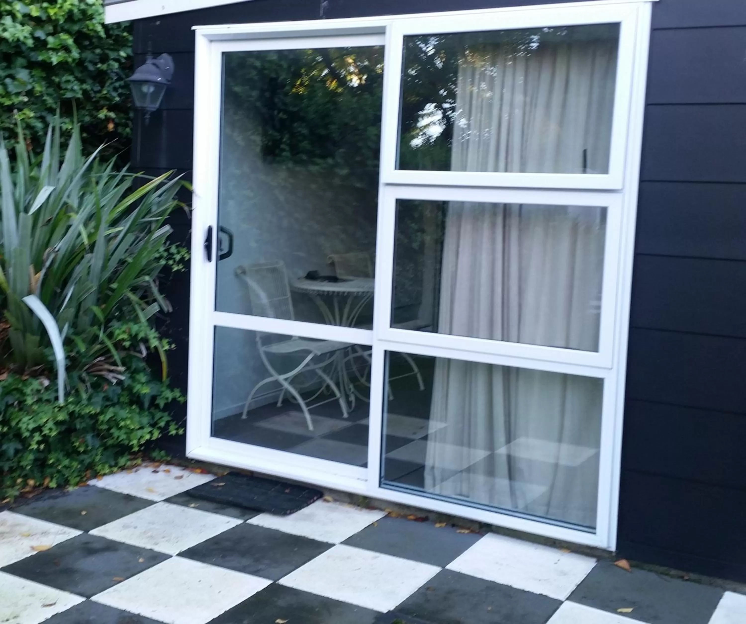 Balcony/Terrace in The Lake Motel