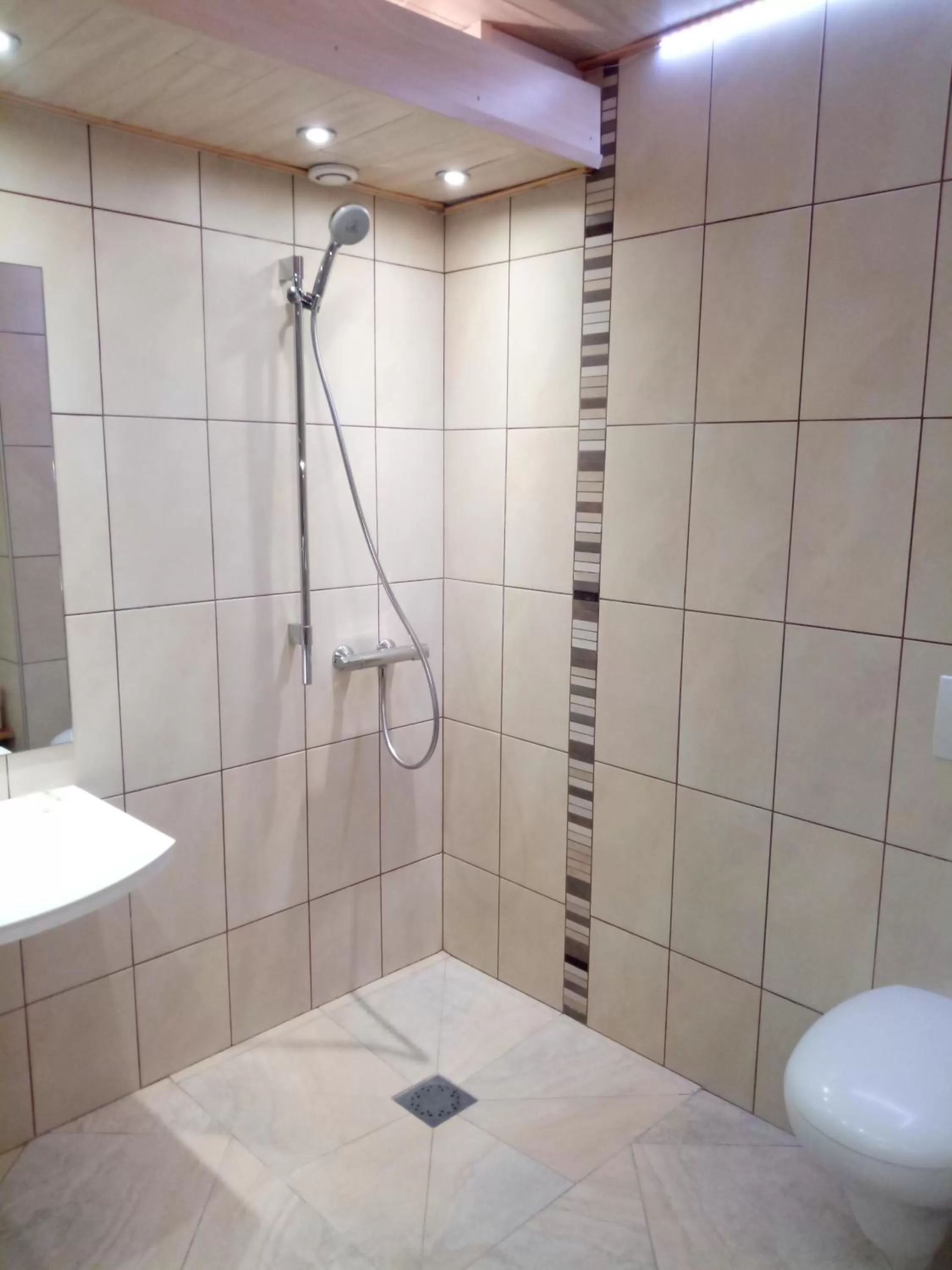 Shower in Espace Morteau
