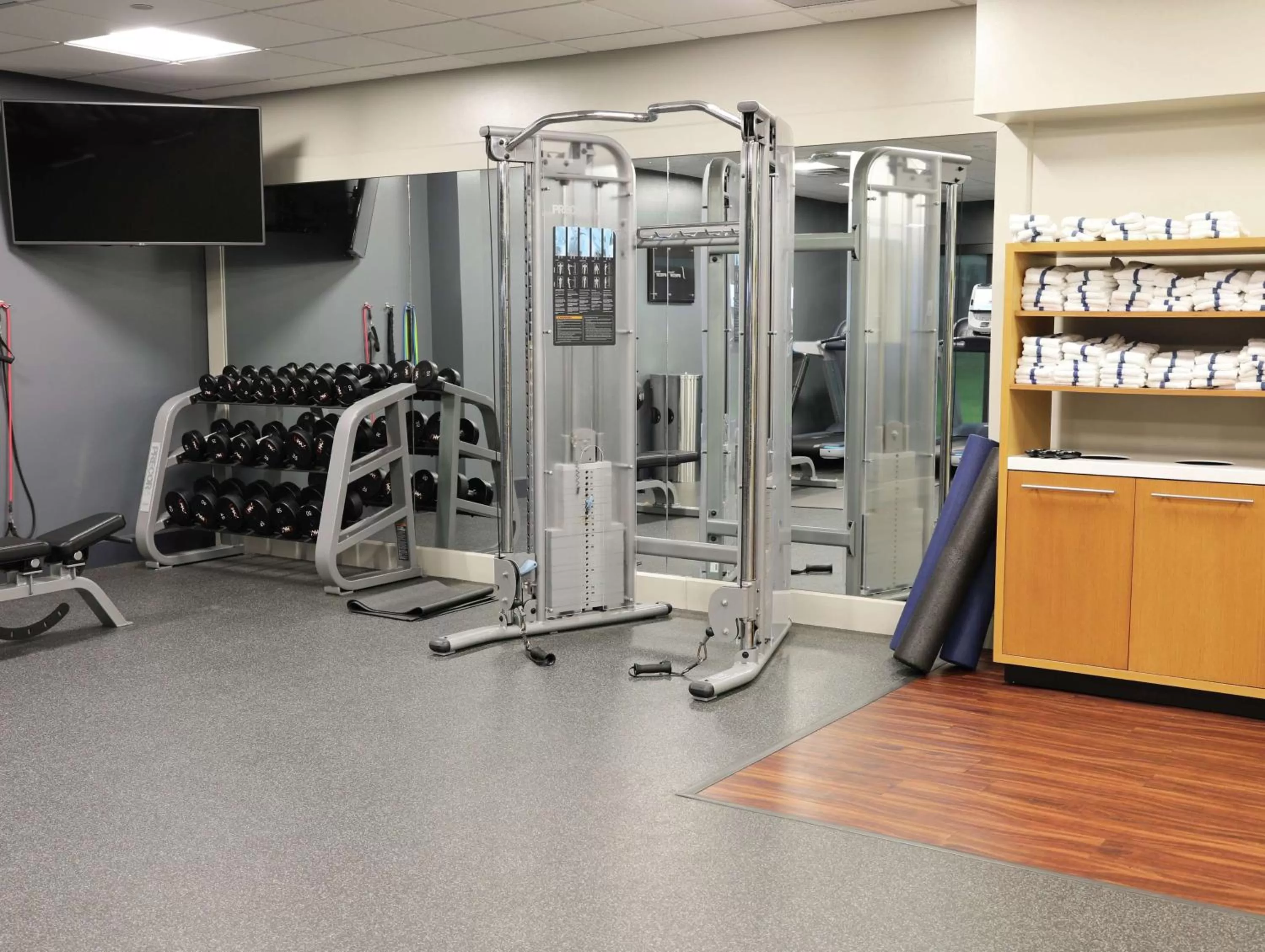 Fitness centre/facilities in Doubletree By Hilton Omaha Southwest, Ne