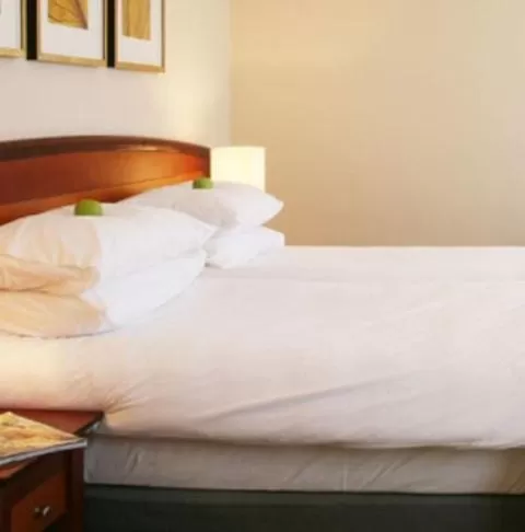 Bed in The Sumner Hotel