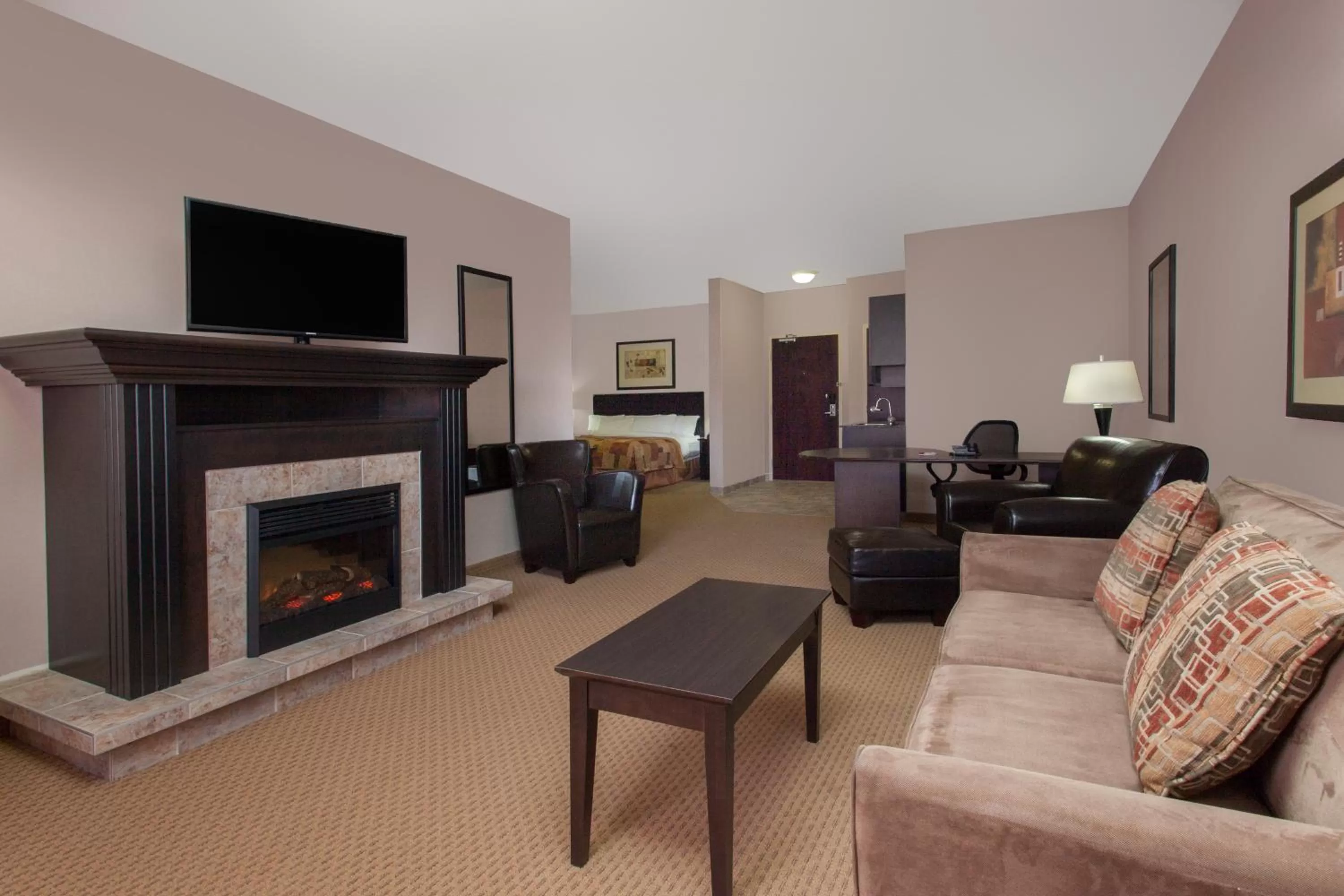 Seating area in Ramada by Wyndham Brooks