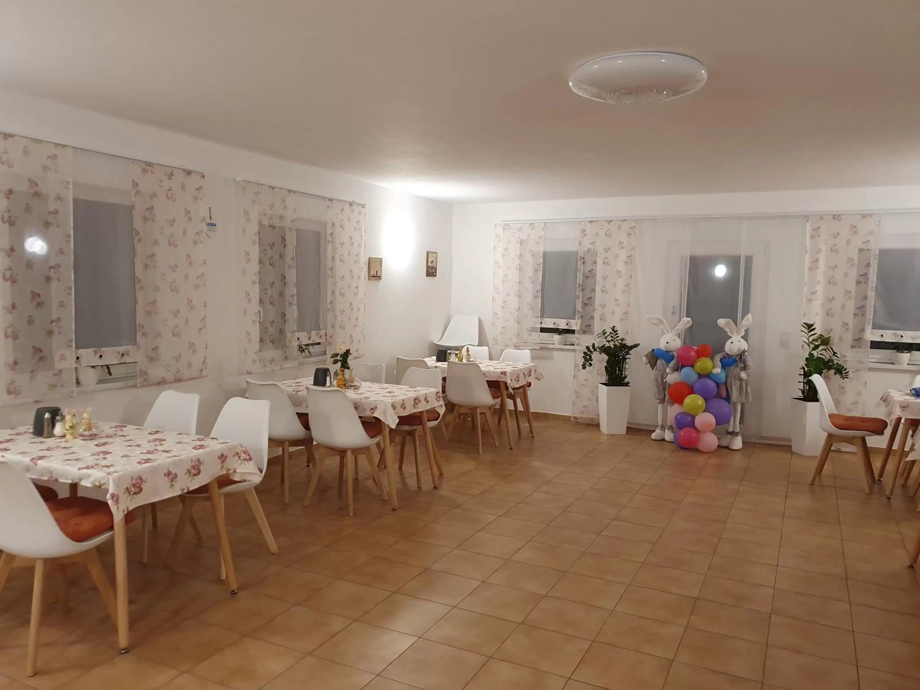 Breakfast in Mainstern Hotel