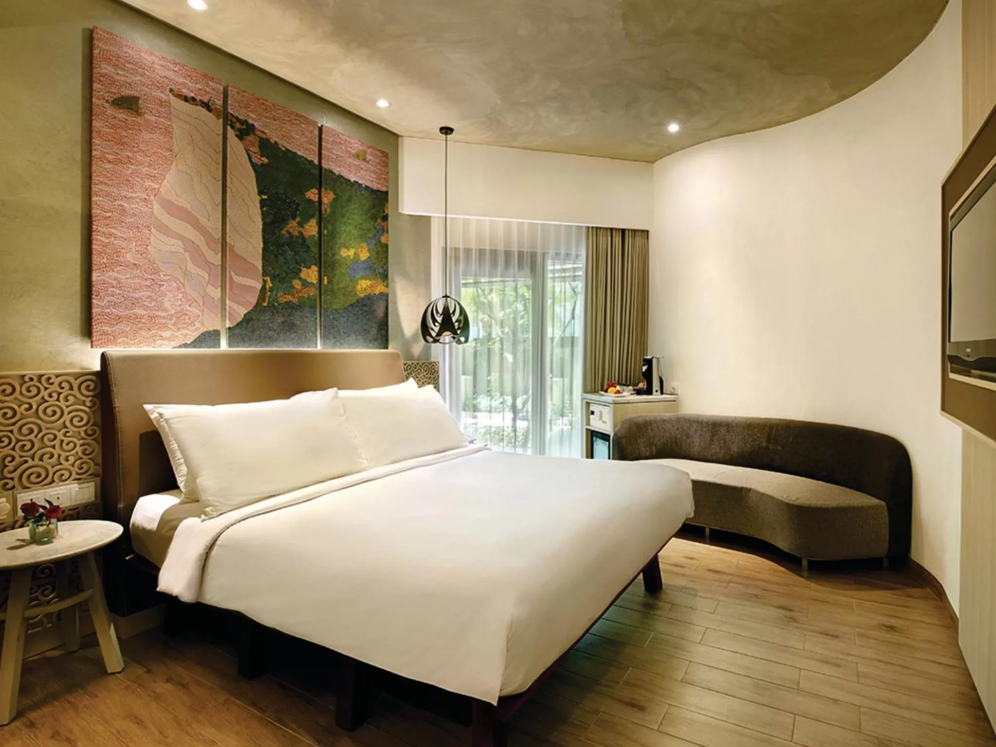 Bedroom, Bed in Mercure Kuta Bali