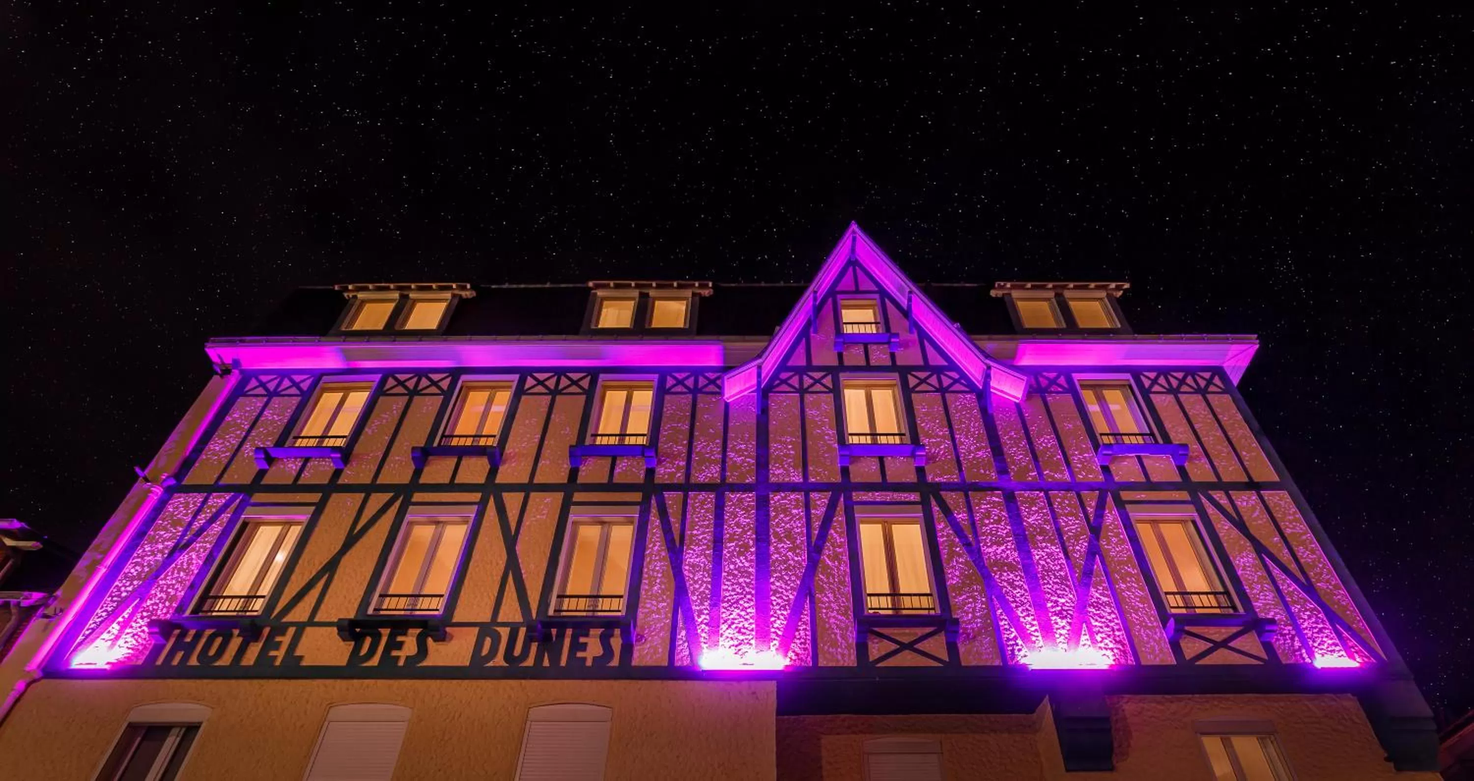 Facade/entrance in Hotel Des Dunes