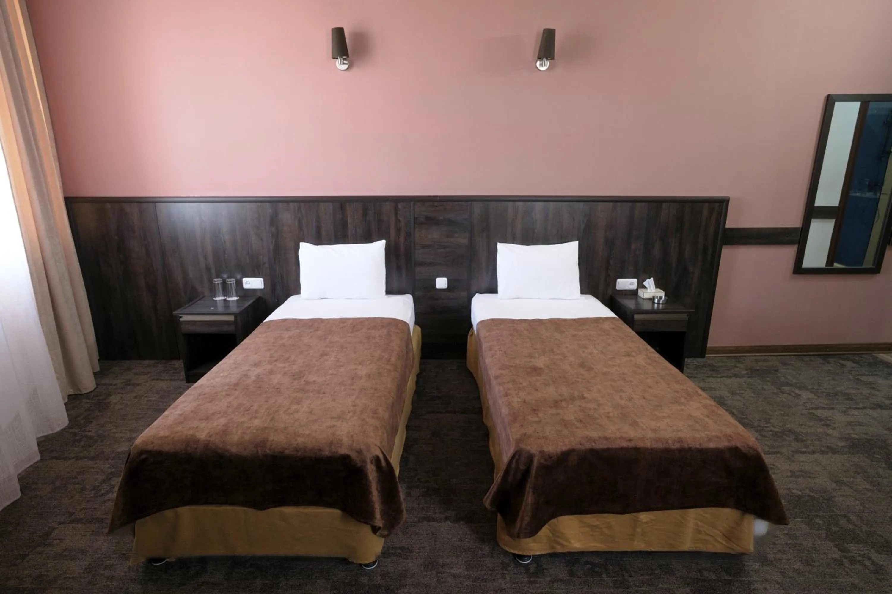 Photo of the whole room in Regineh Hotel