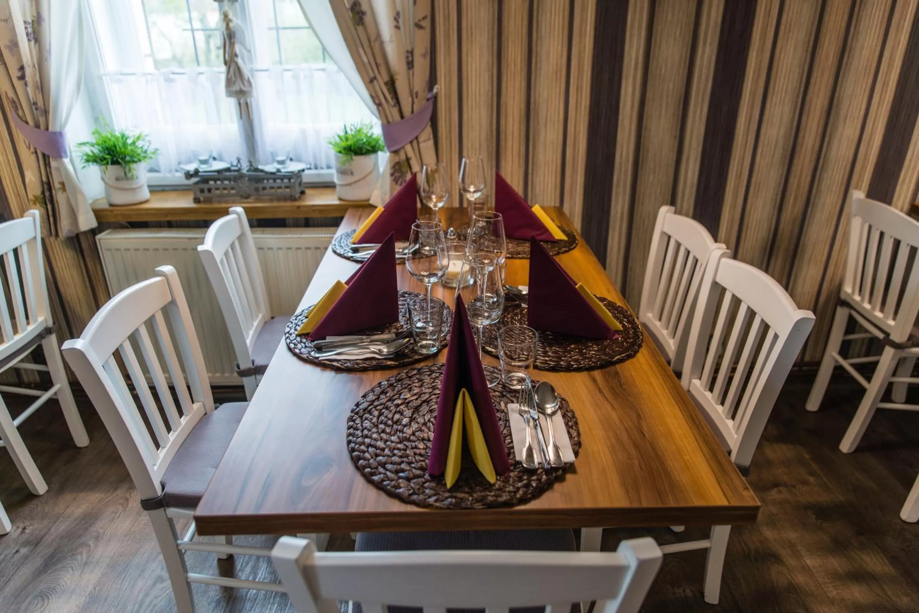 Restaurant/places to eat in Restaurace Stará Lípa