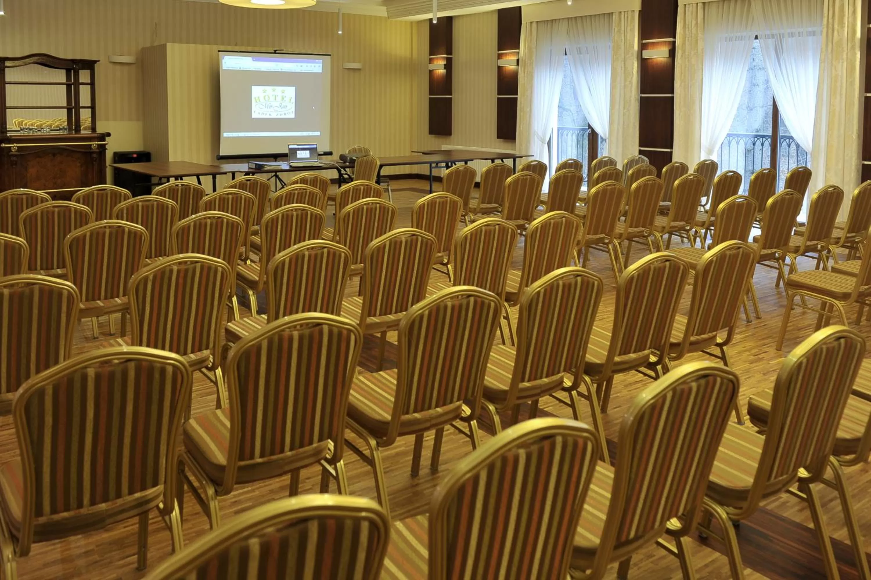 Business facilities in Hotel Mir-Jan SPA