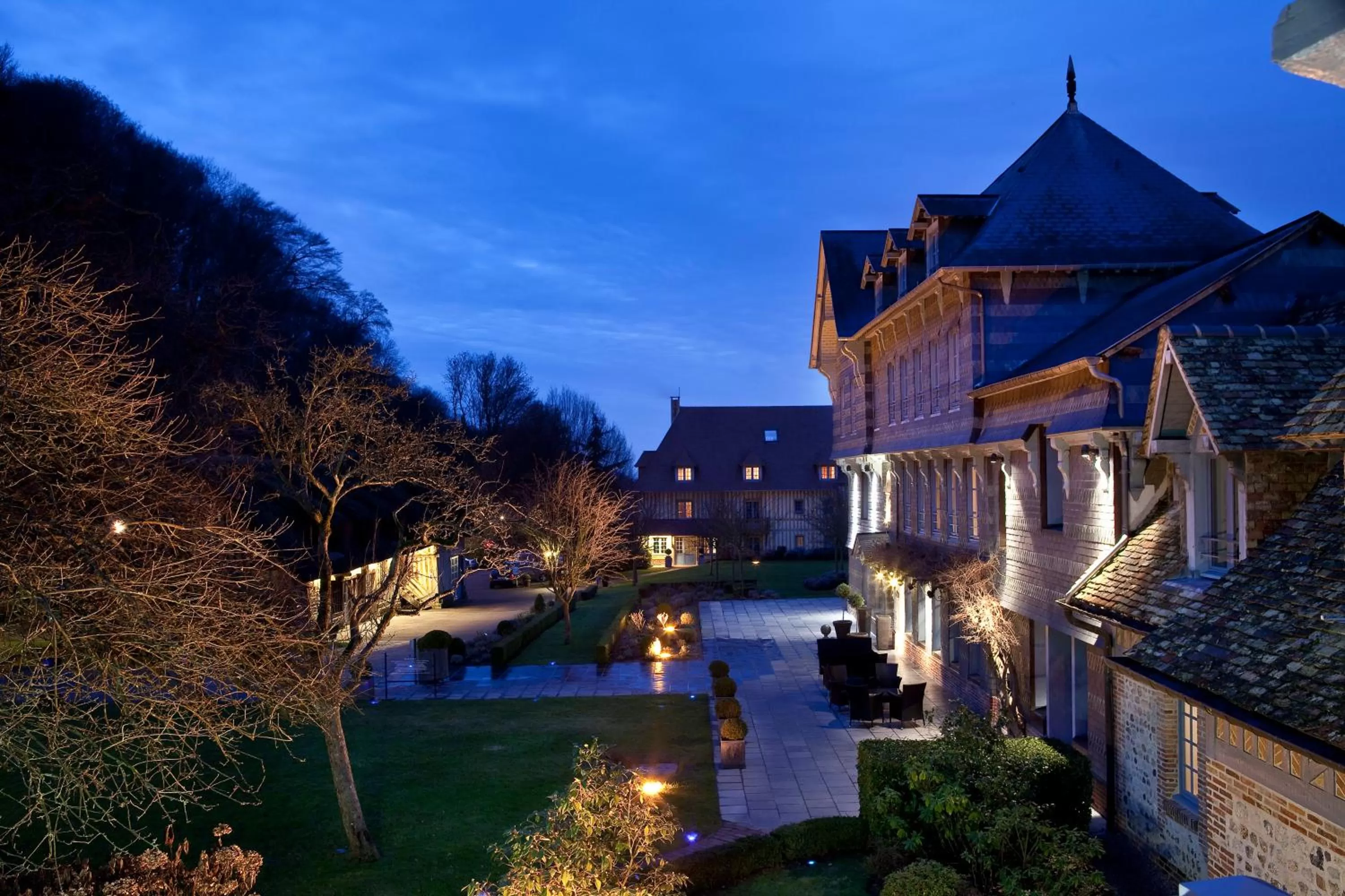 Property building in La Ferme Saint Simeon Hotel & Spa - Relais & Chateaux
