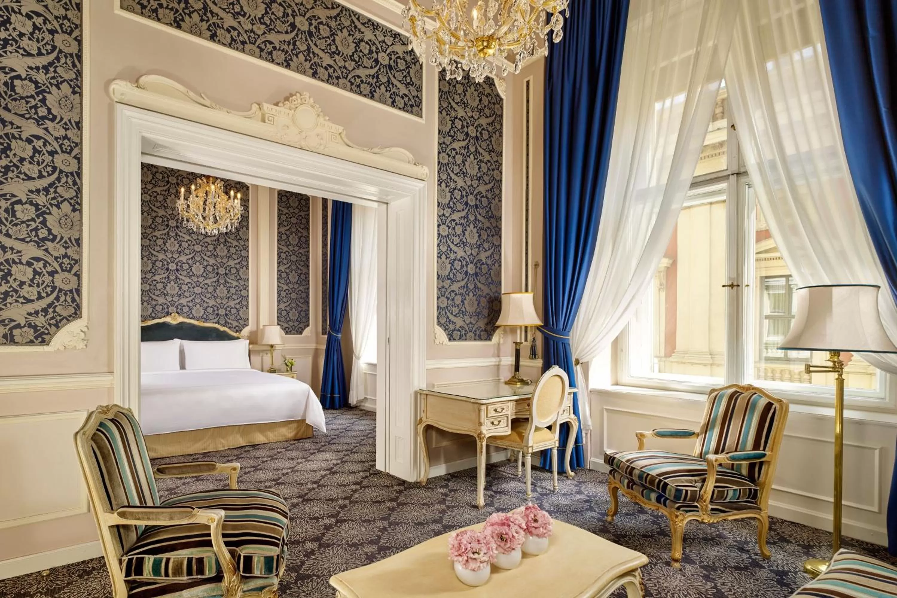 Photo of the whole room, Bed in Hotel Imperial, a Luxury Collection Hotel, Vienna