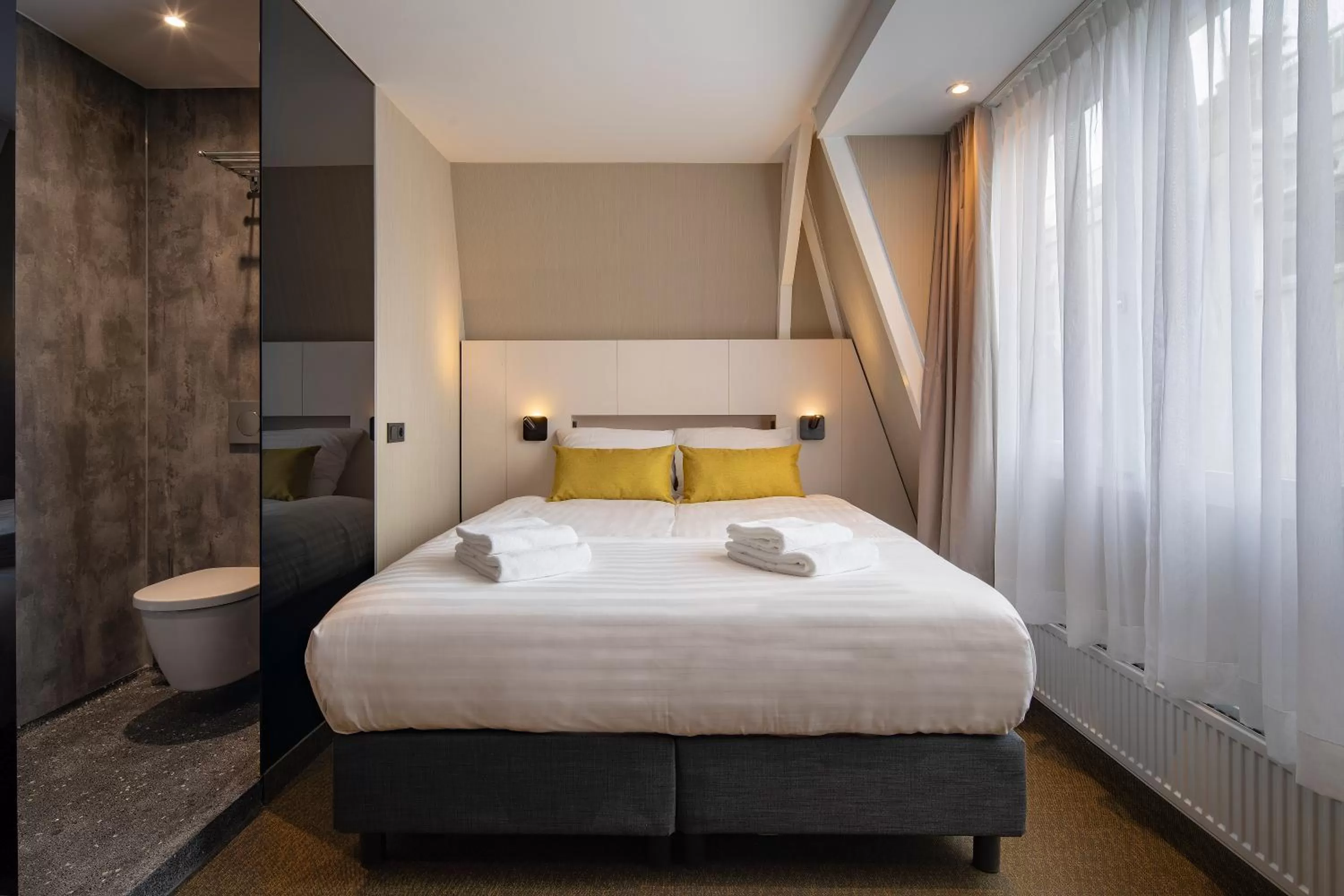 Bed in Cityview Hotel