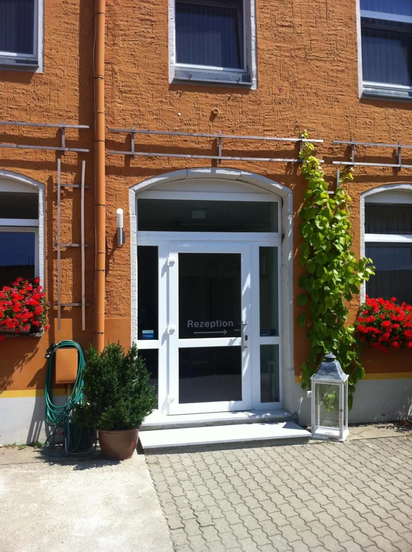 Property building in Pension an der Porzellan-Manufaktur