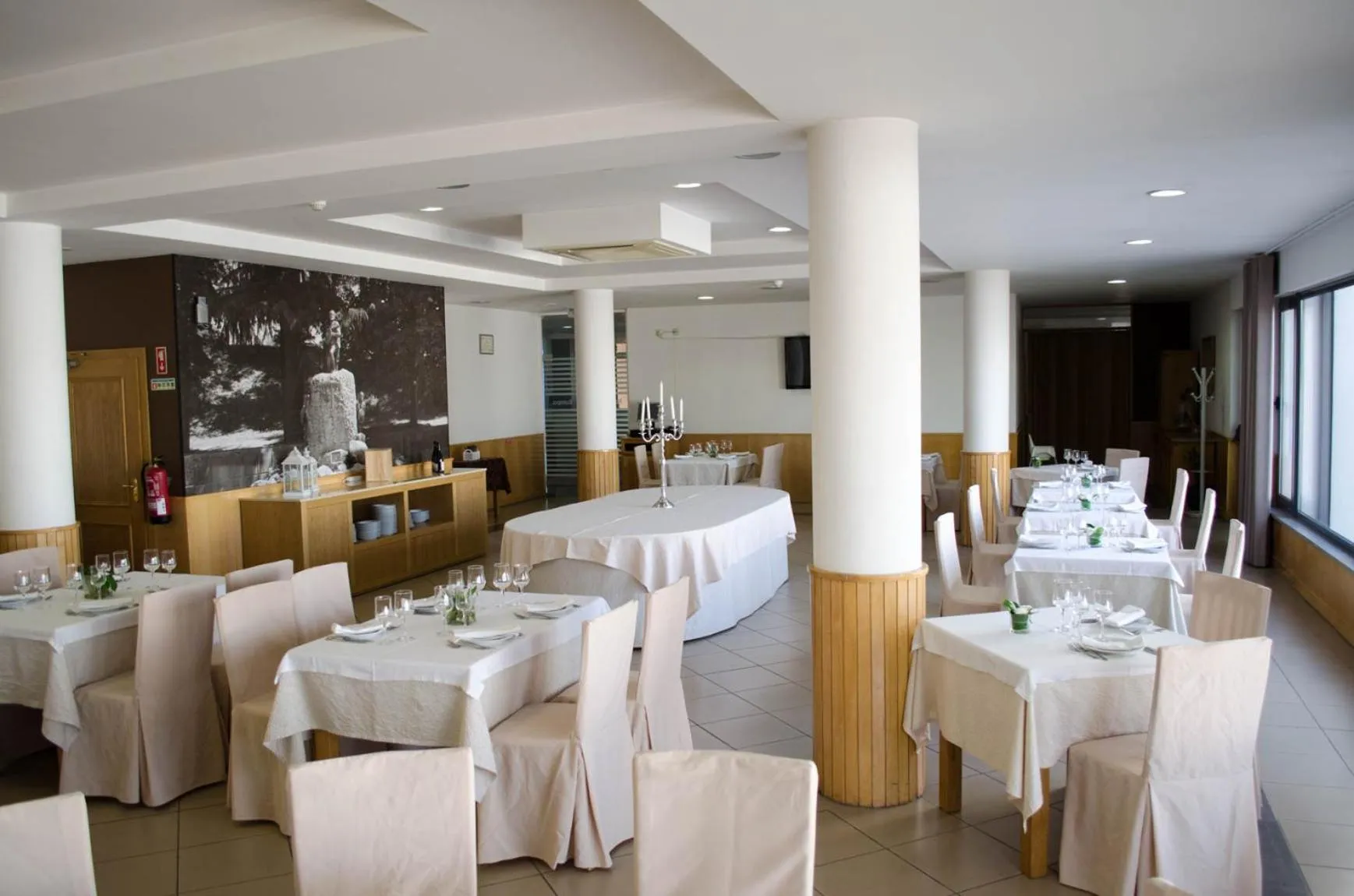 Restaurant/places to eat in Hotel Durao