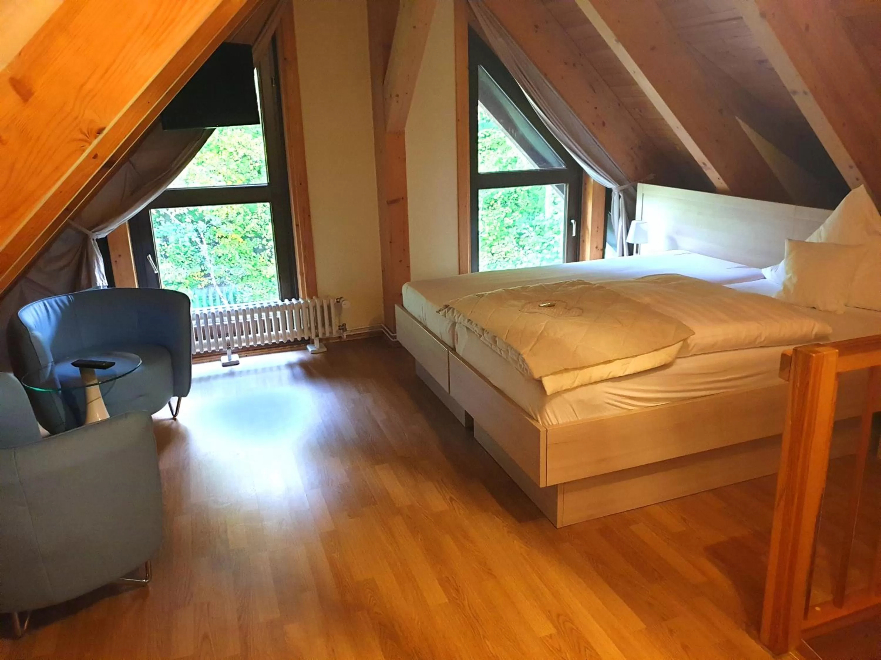 Bed in Neue Mühle Kleines Landhotel