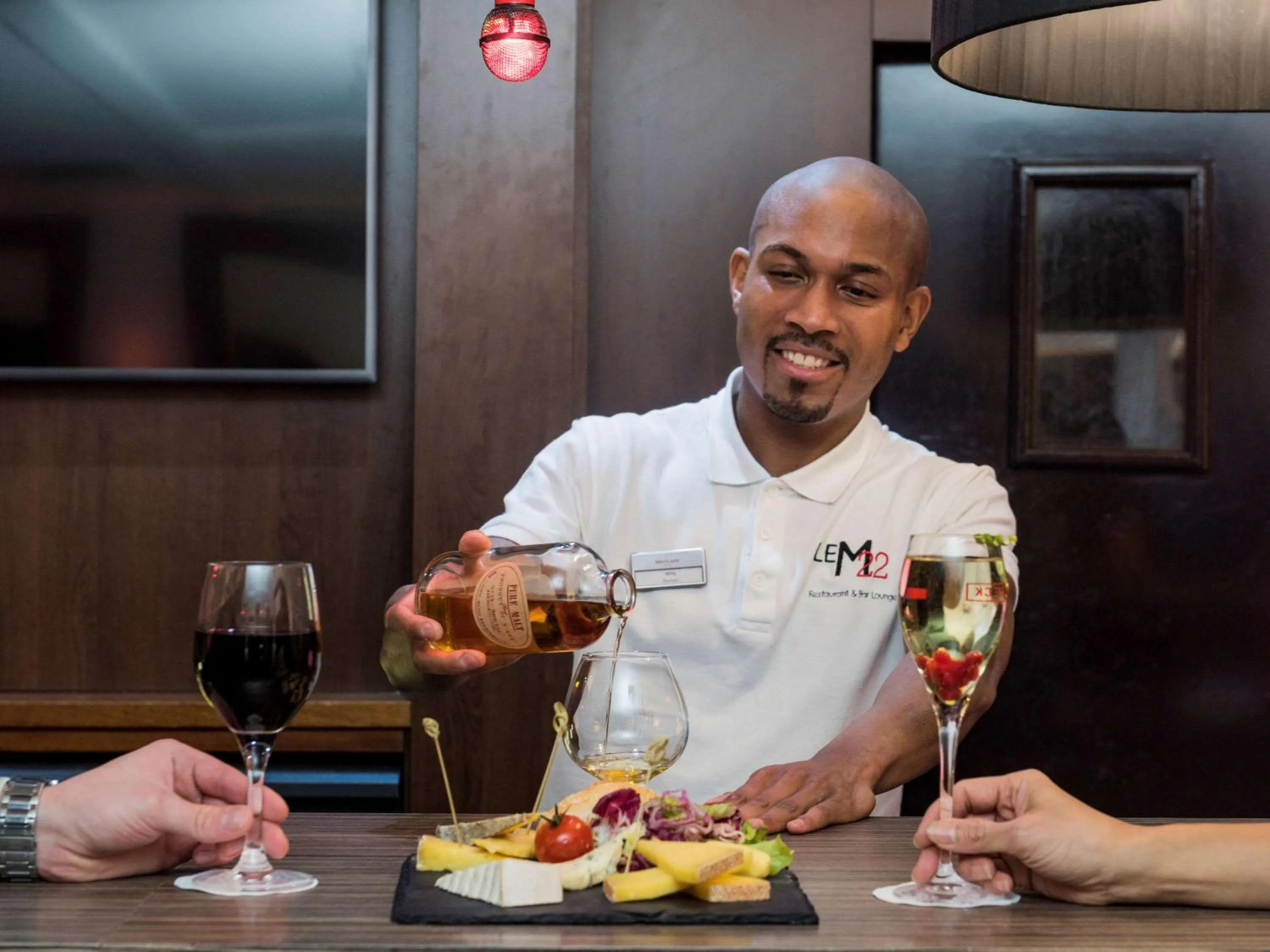 People in Mercure Paris Velizy