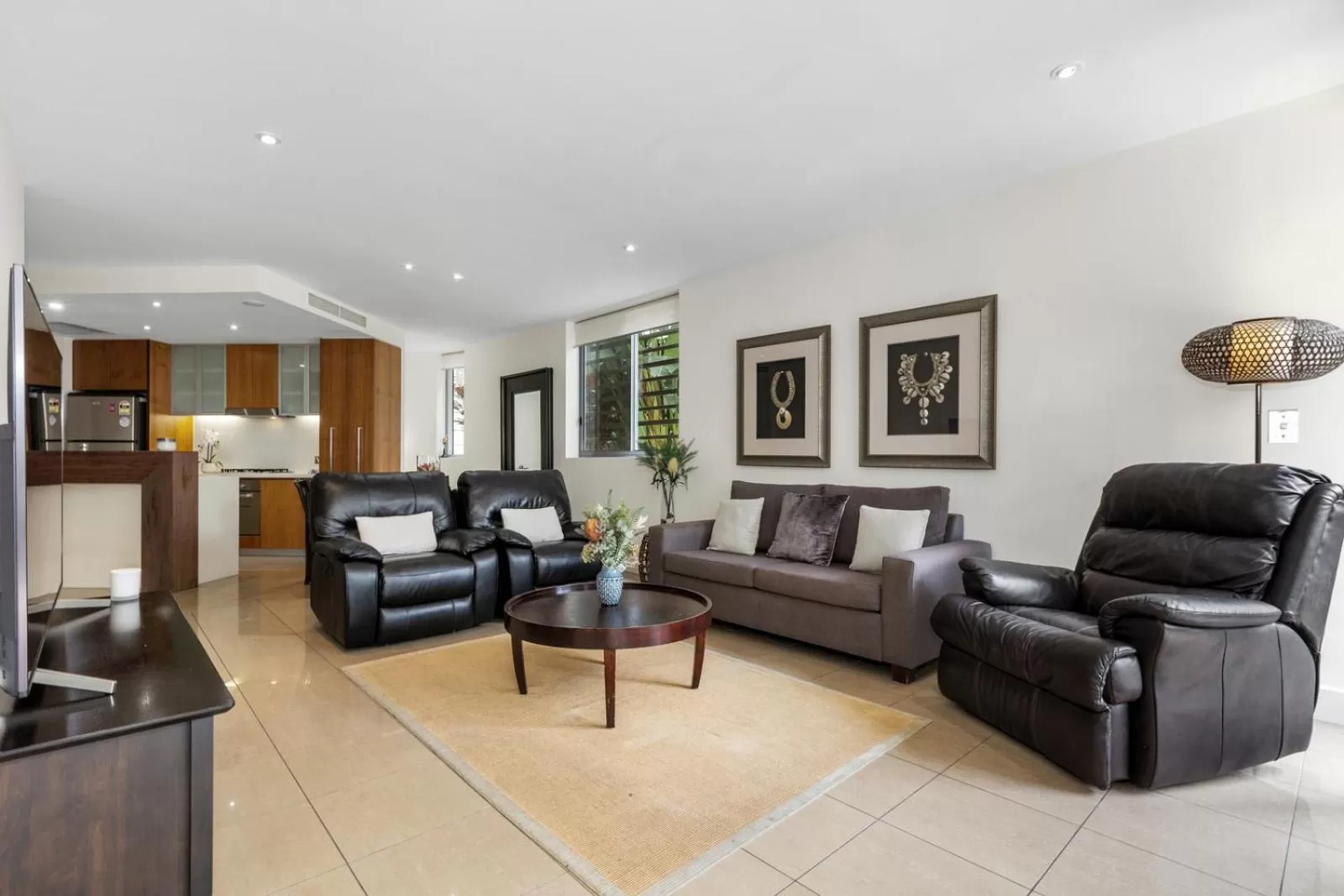 Living room in Cotton Beach Resort - Tweed Coast Holidays ®