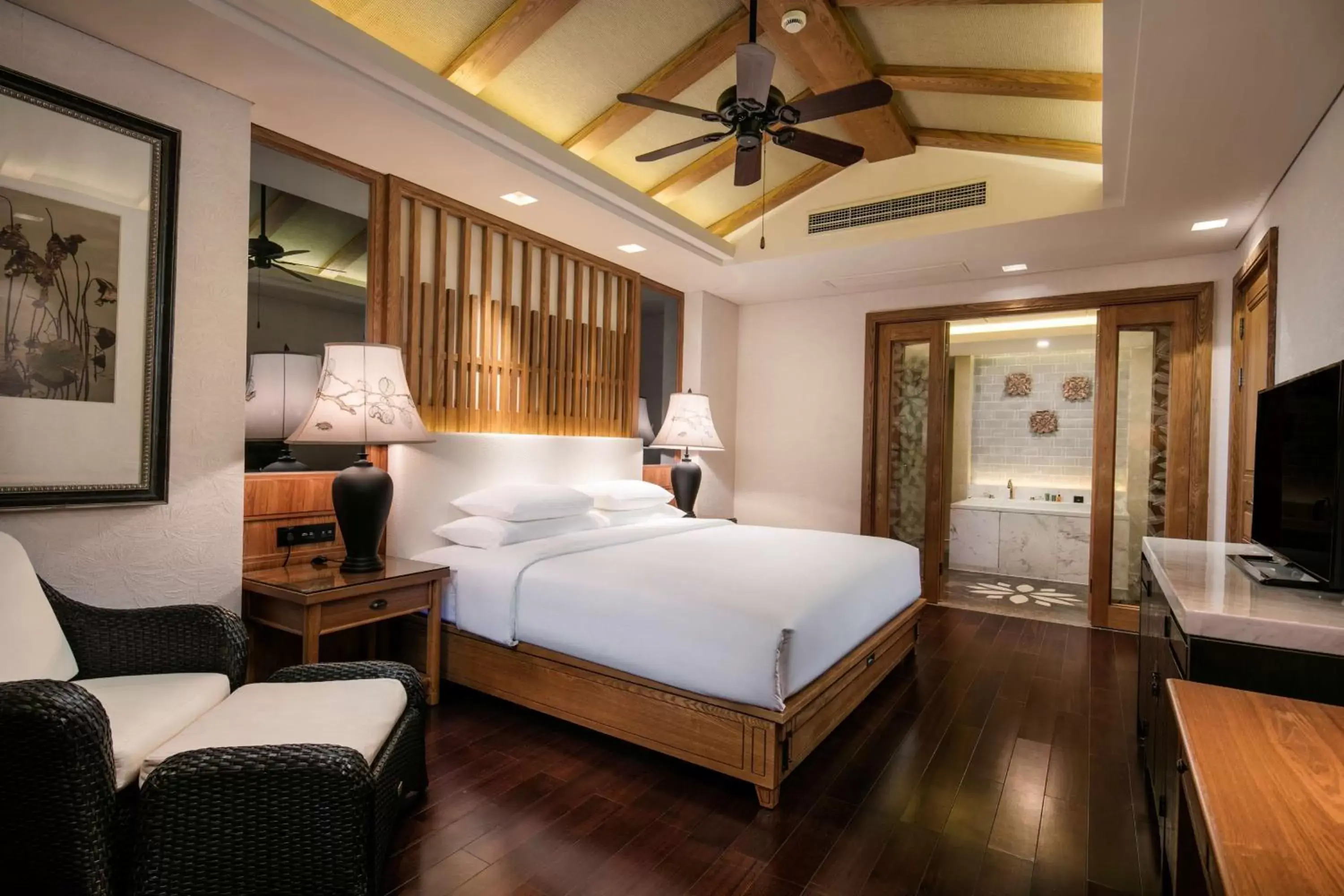 One-Bedroom King Suite in Hilton Sanqingshan Resort One-Bedroom King Suite in Hilton Sanqingshan Resort