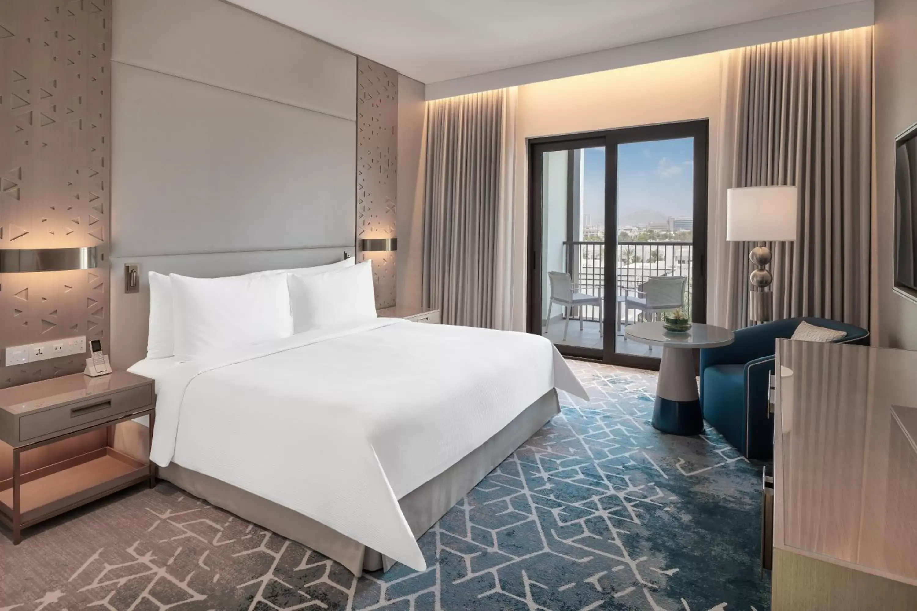 Deluxe Room Pool View King in Palace Beach Resort Fujairah Deluxe Room Pool View King in Palace Beach Resort Fujairah