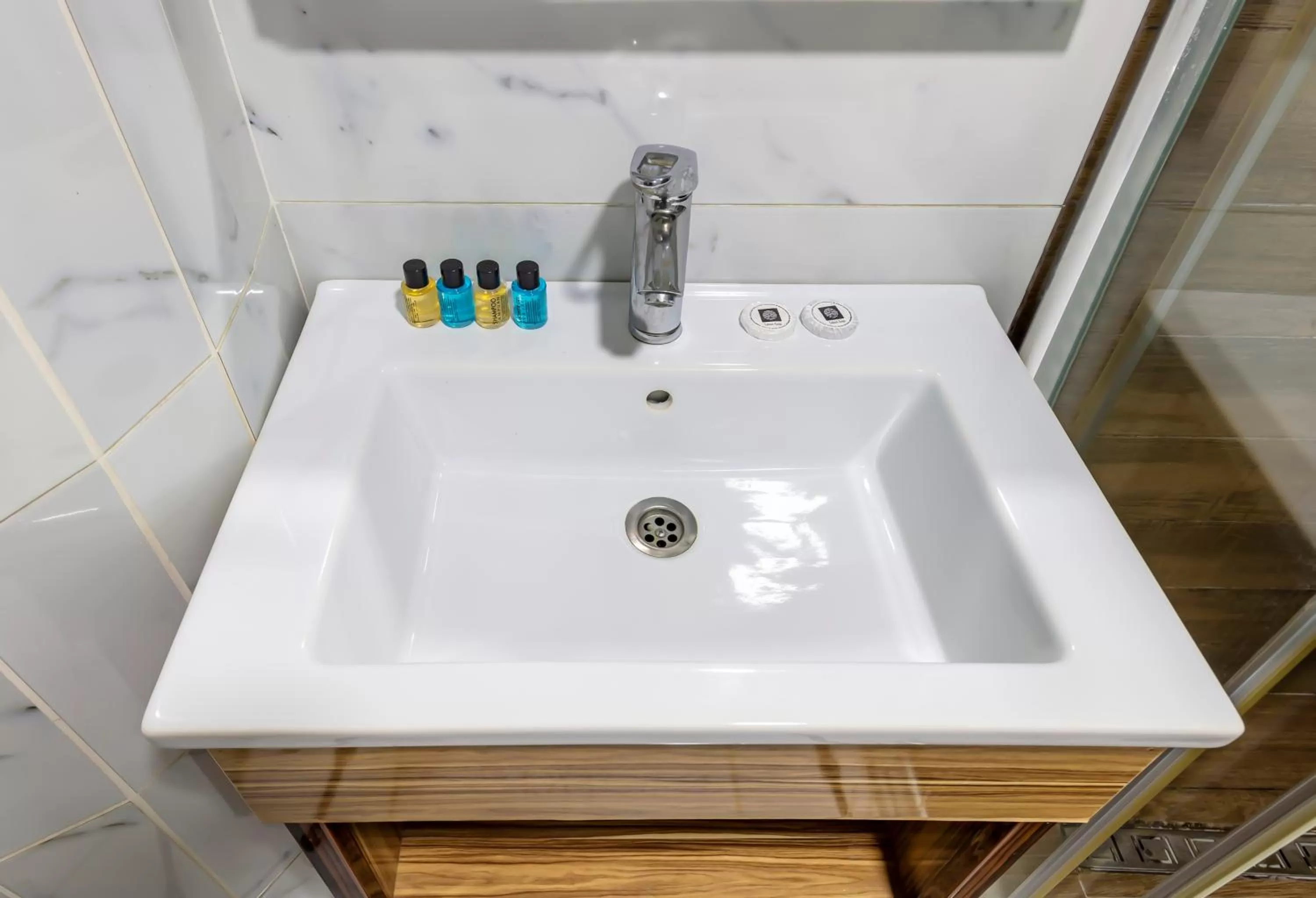 Toilet in Dem İstanbul Airport Hotel