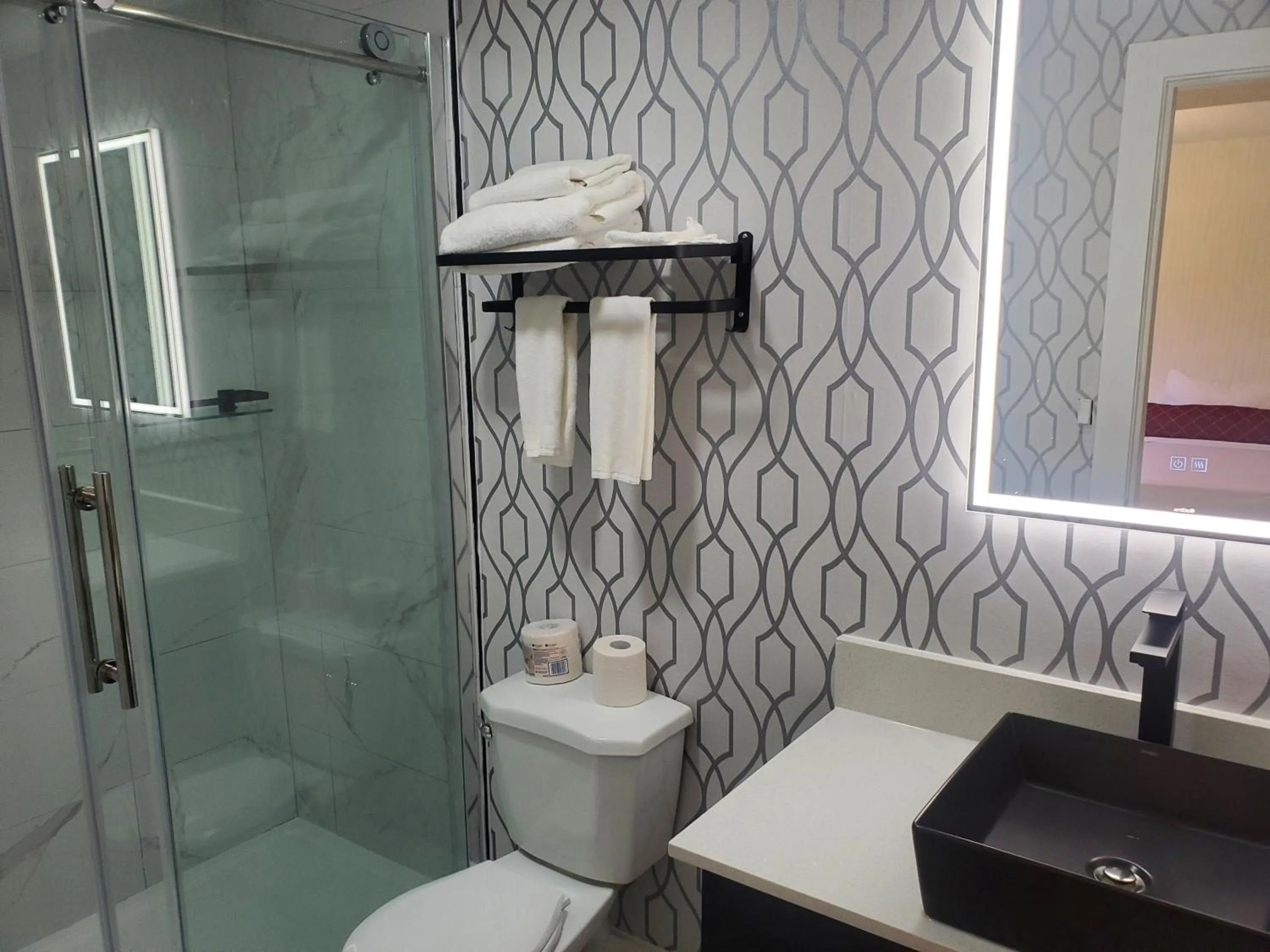 Bathroom in Alpine Inn Abbotsford