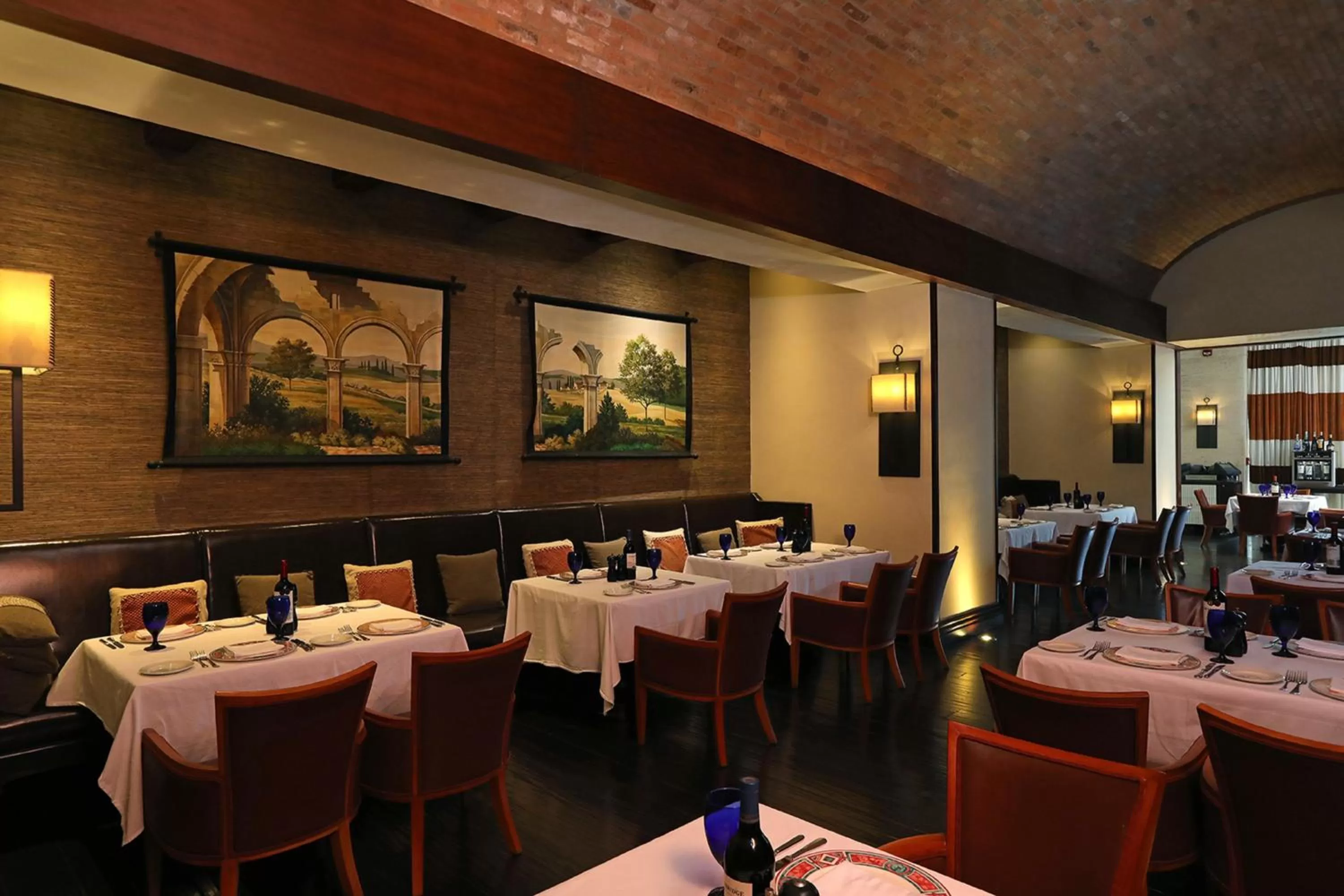 Restaurant/places to eat in InterContinental Costa Rica at Multiplaza Mall by IHG