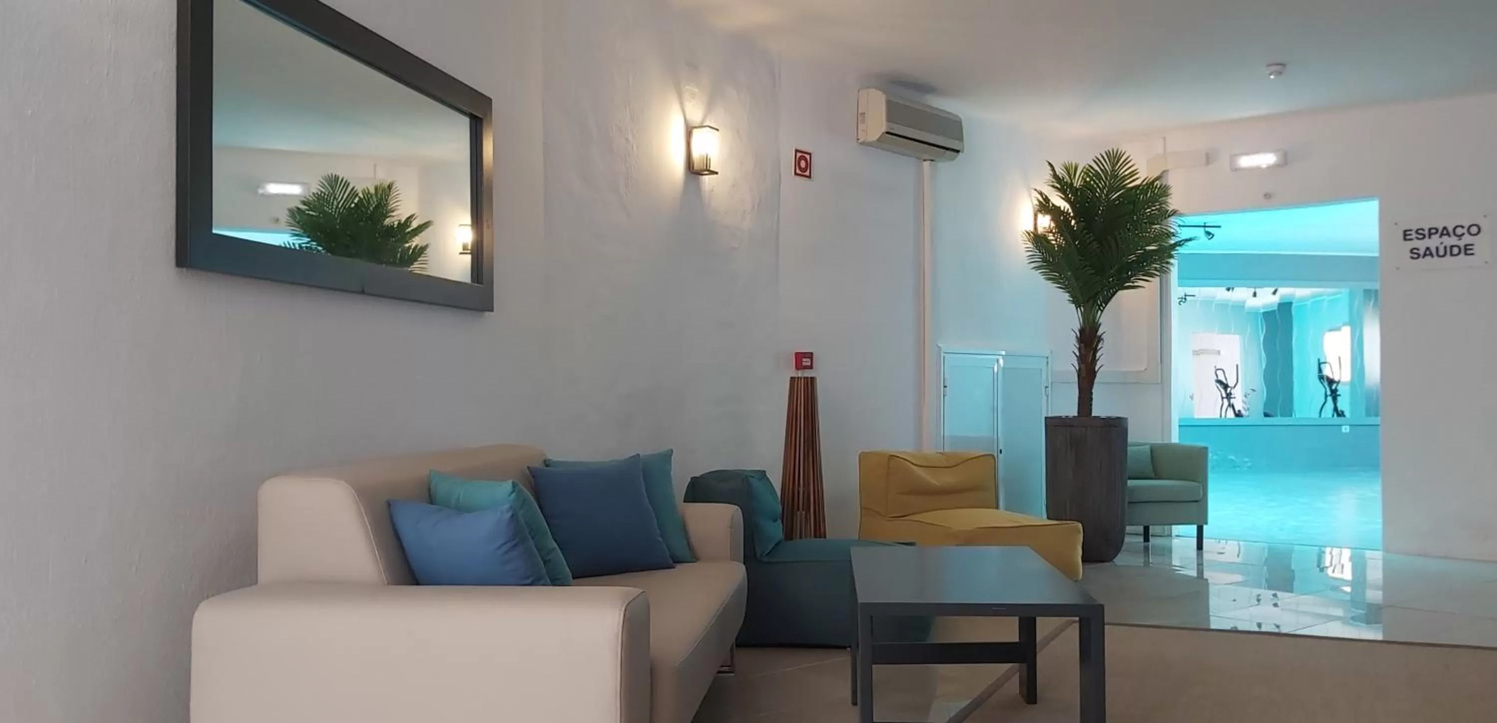 Lounge or bar in Hotel Apartamento Foz Atlantida