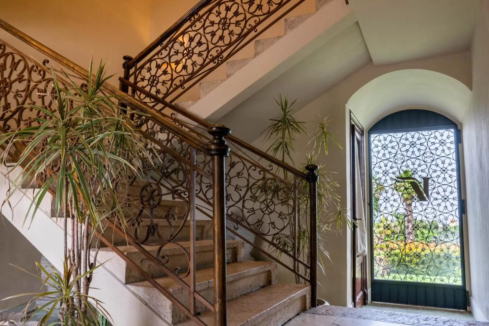 Facade/entrance in Villa Favorita Hotel & Events