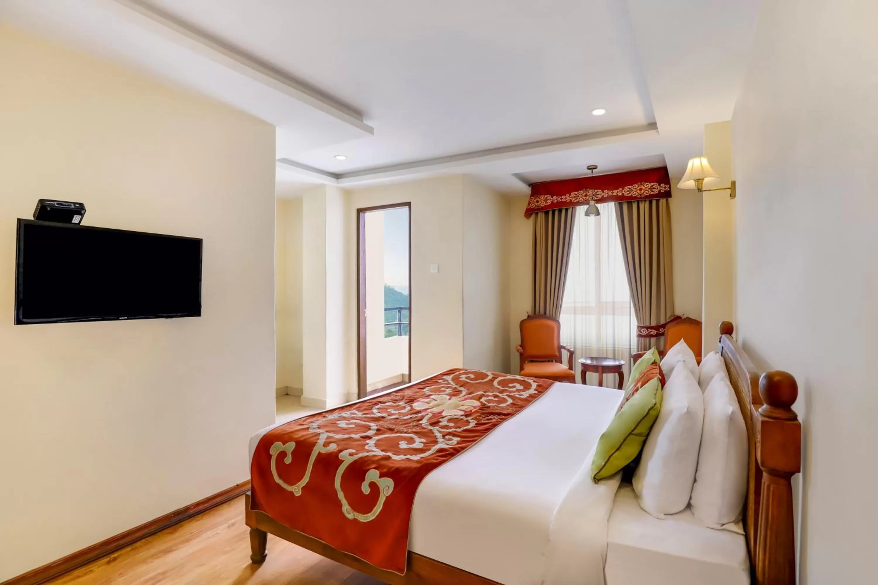 Bed in Summit Hermon Hotel & Spa
