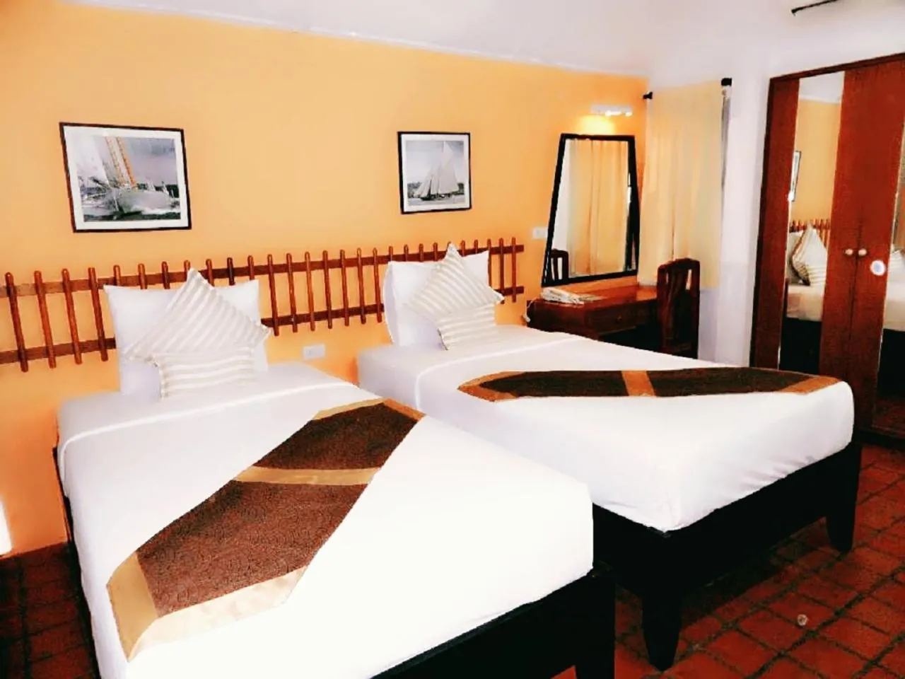 Decorative detail, Bed in Lawana Escape