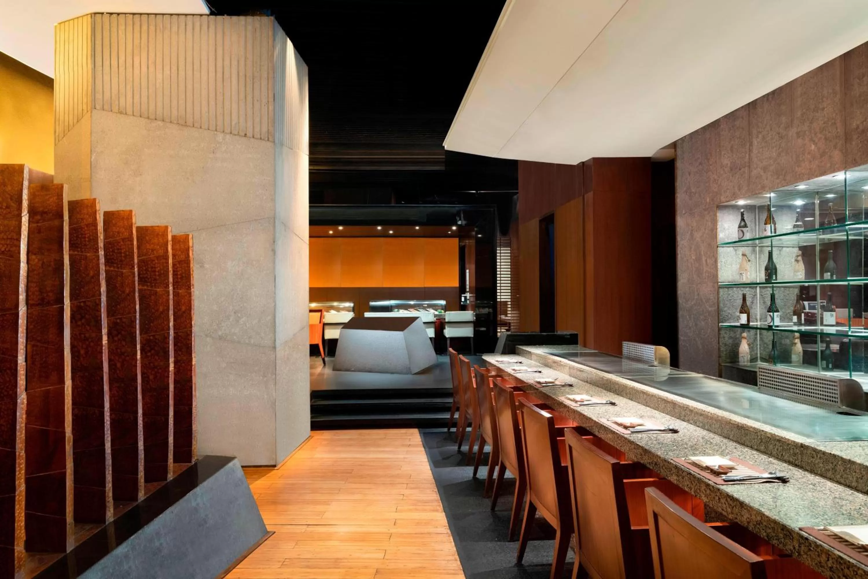 Restaurant/places to eat, Bed in Sheraton Dongguan Hotel