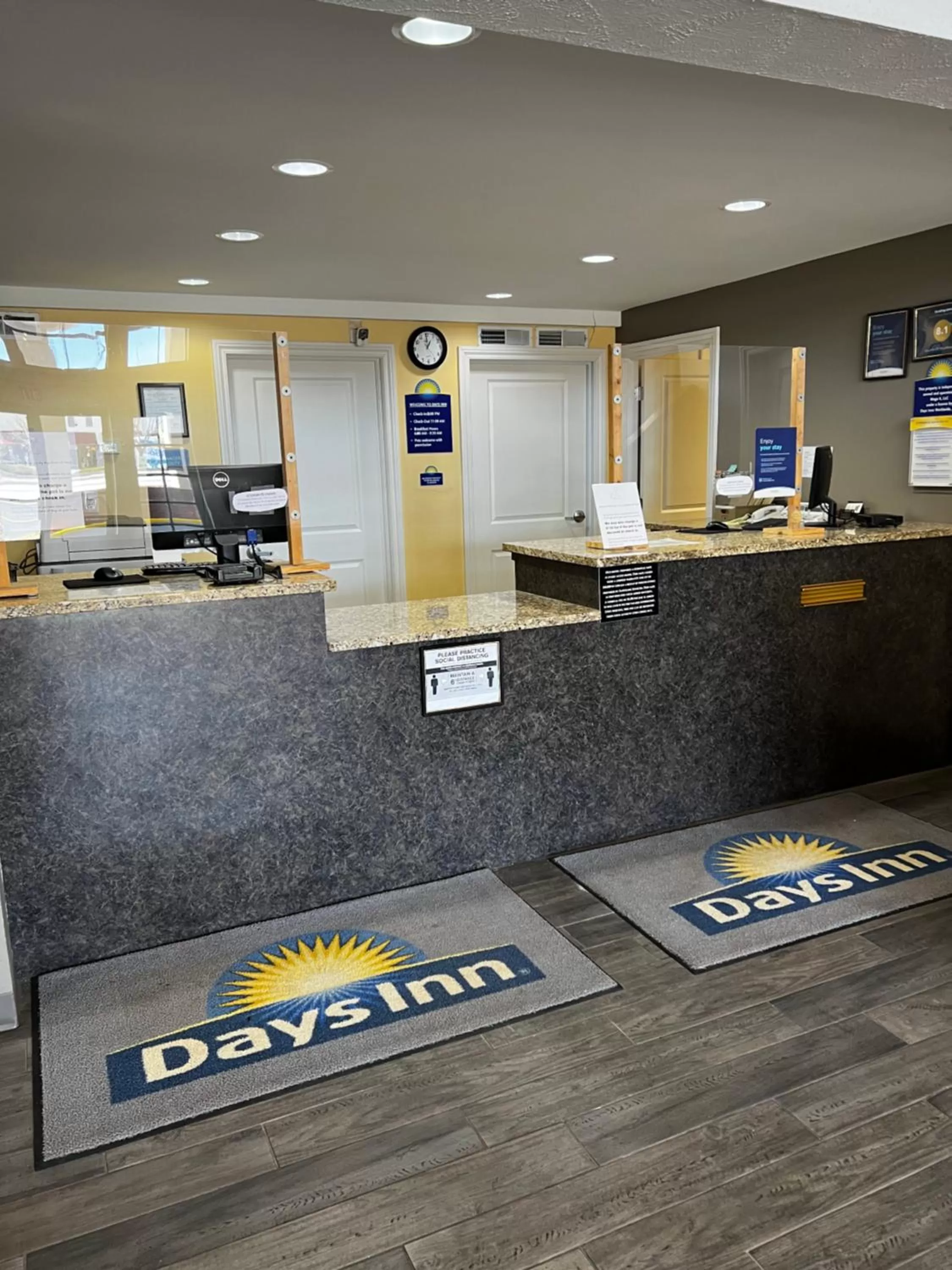 Lobby or reception in Days Inn by Wyndham Hays