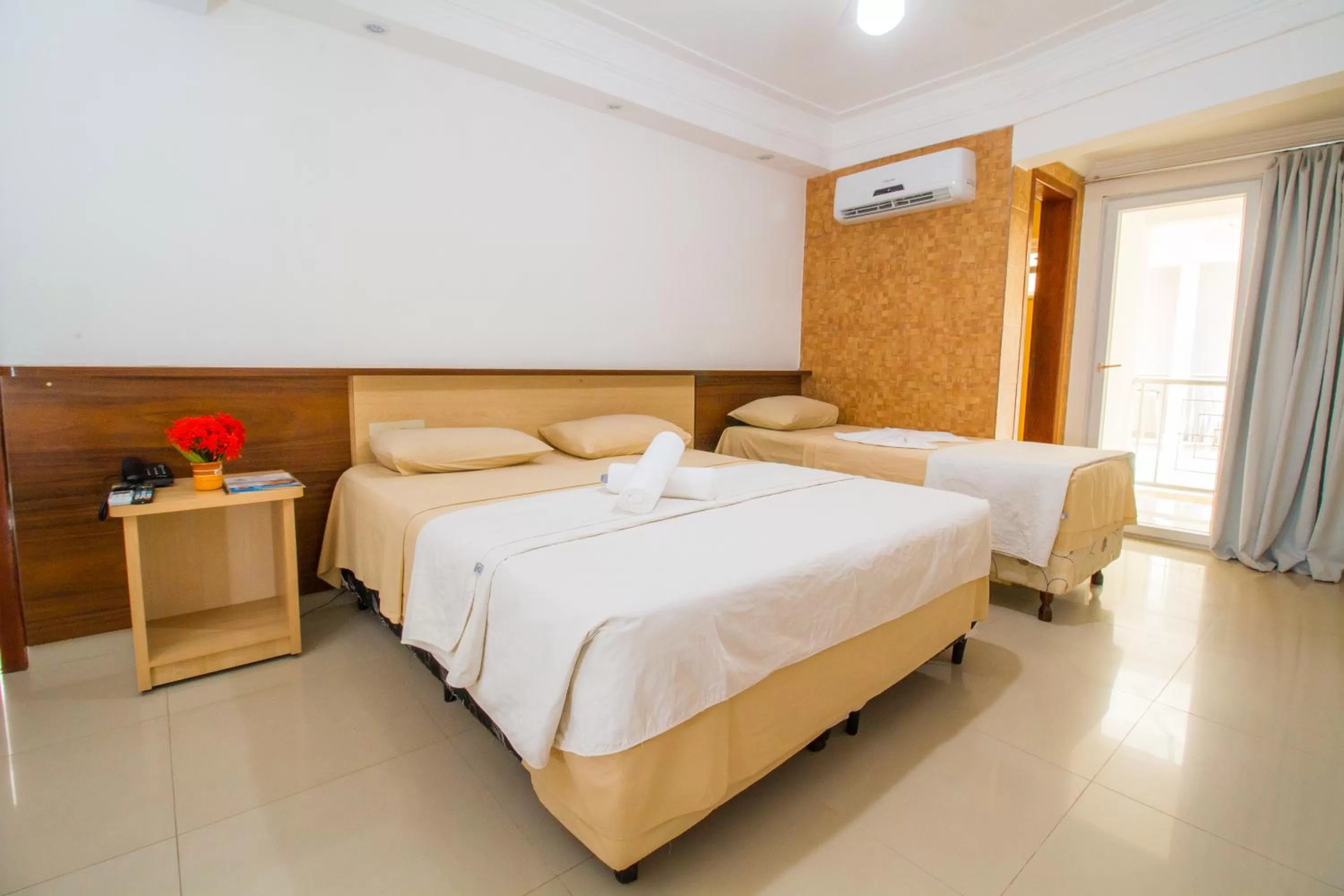 Bedroom, Bed in Shangrilá - Rede Soberano