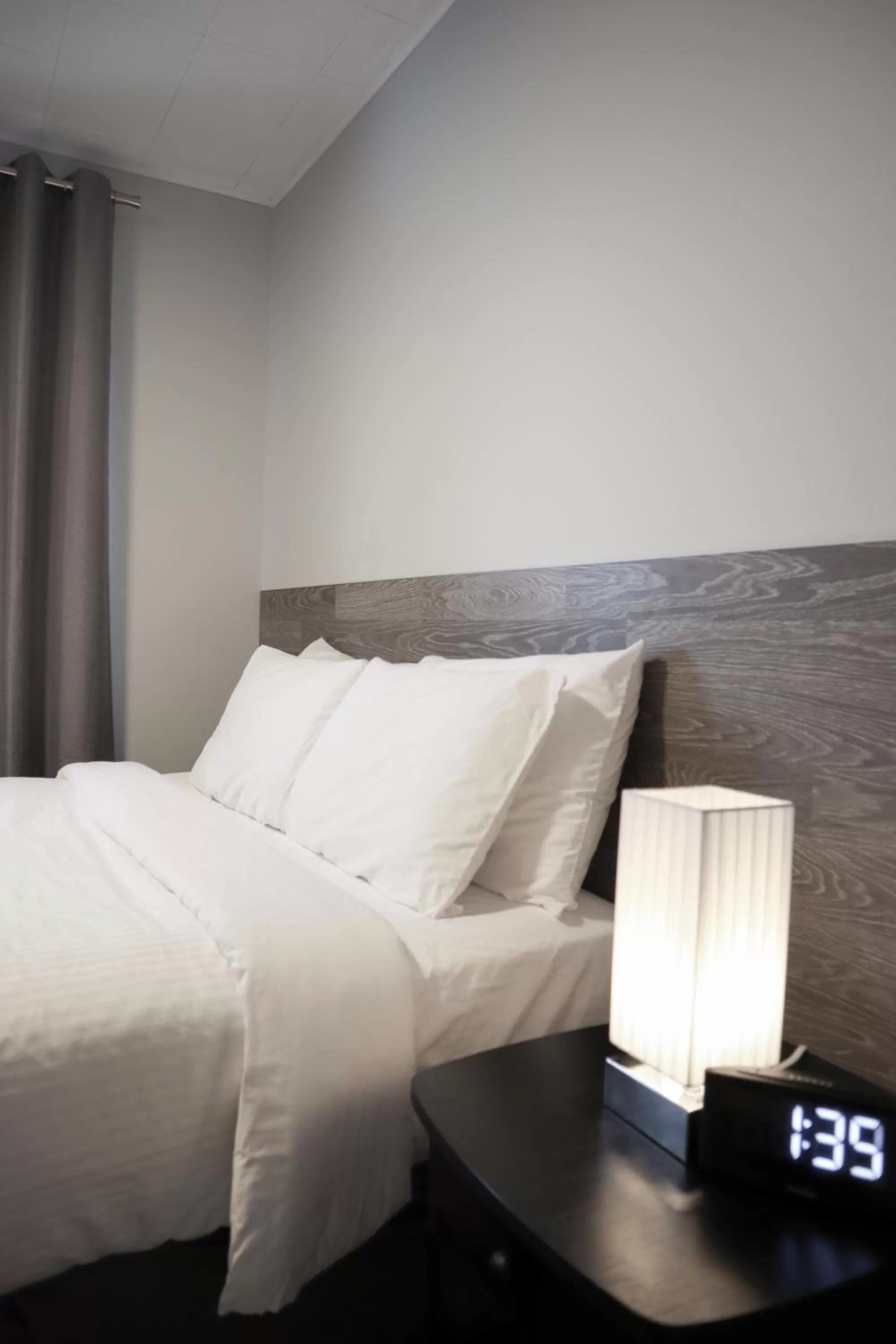 Bed in Auberge Valcartier - Par Aneyro